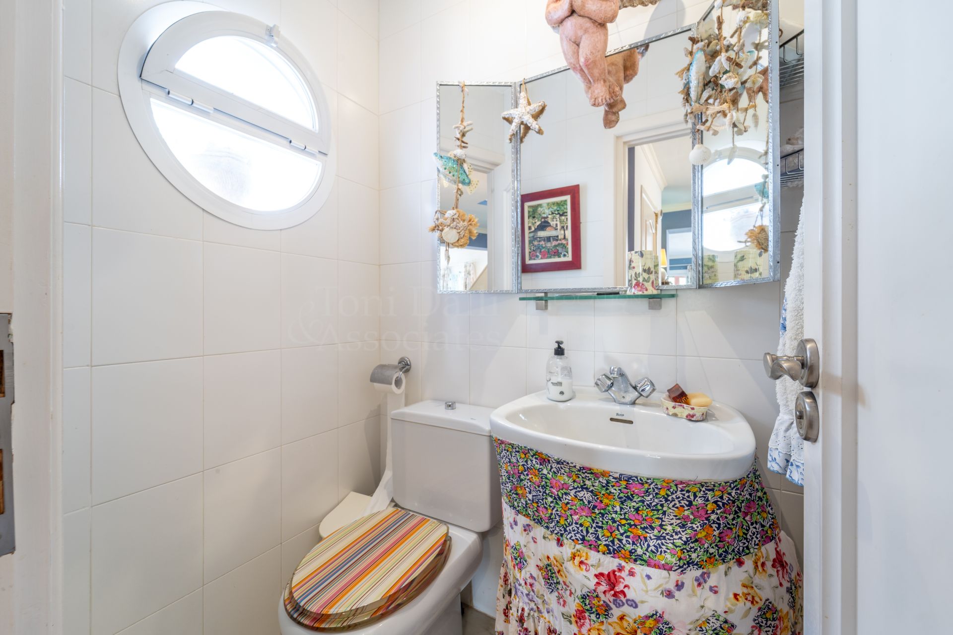 Semi Detached Villa in Marbella Hill Club, Marbella