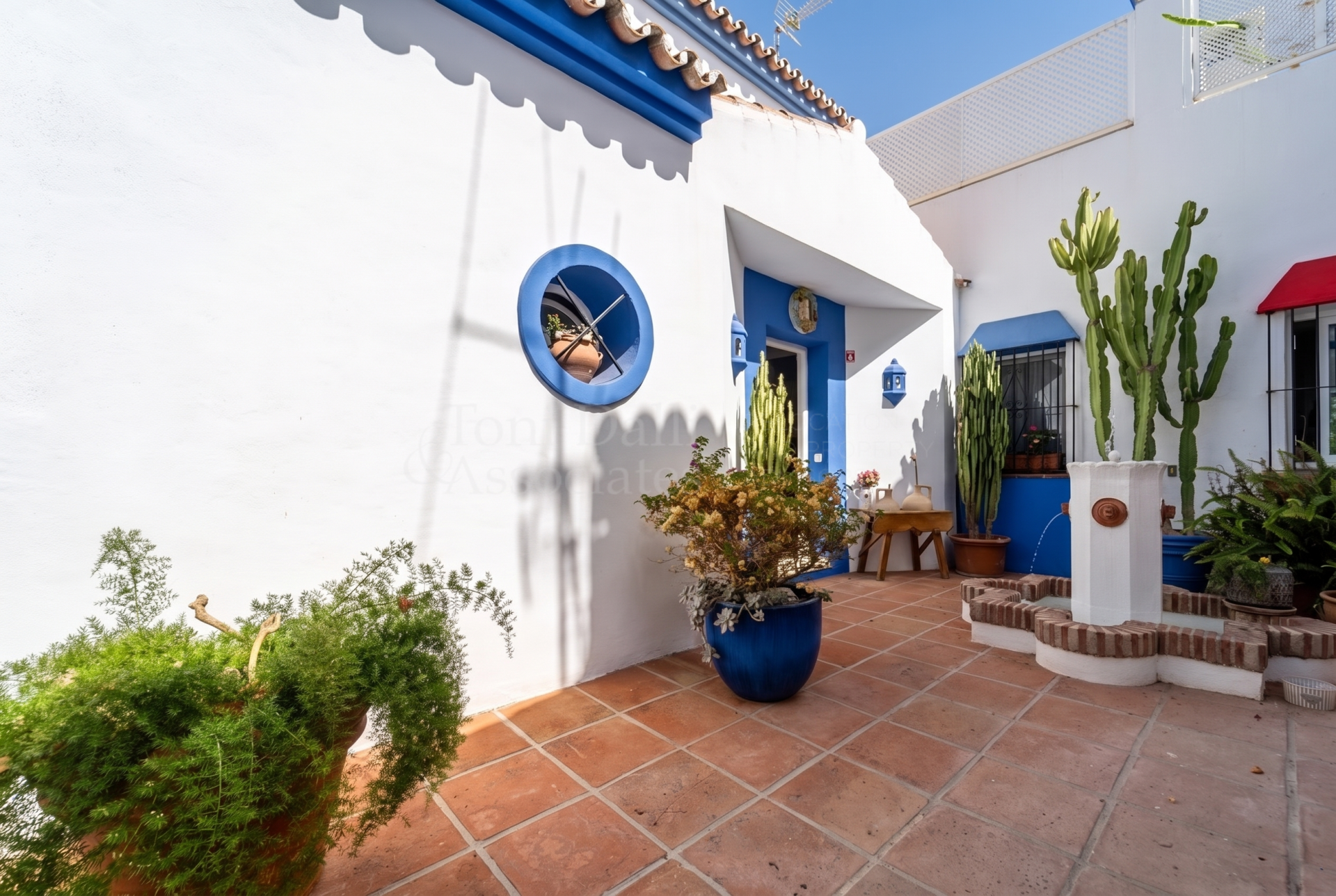 Semi Detached Villa in Marbella Hill Club, Marbella