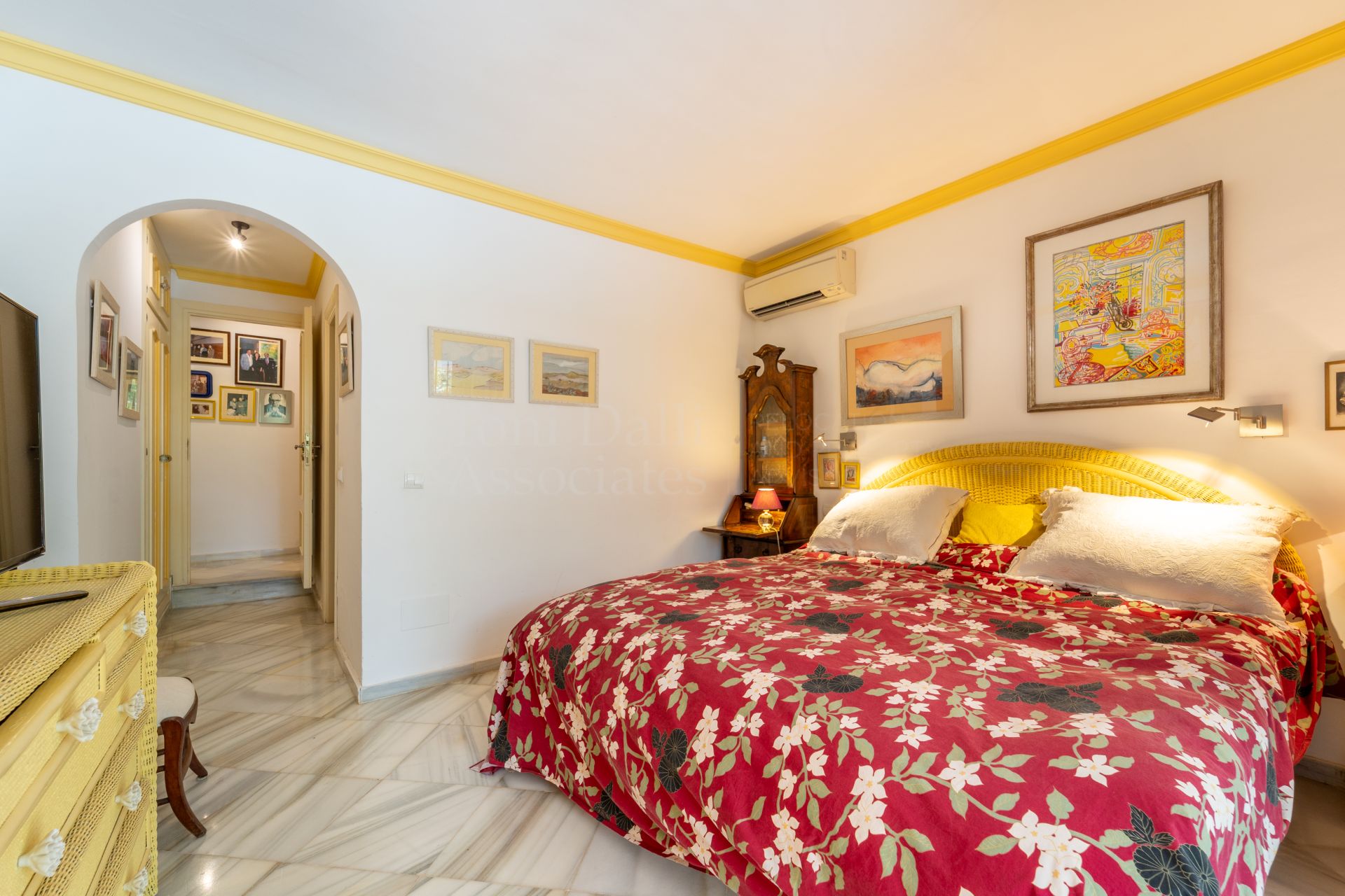 Semi Detached Villa in Marbella Hill Club, Marbella