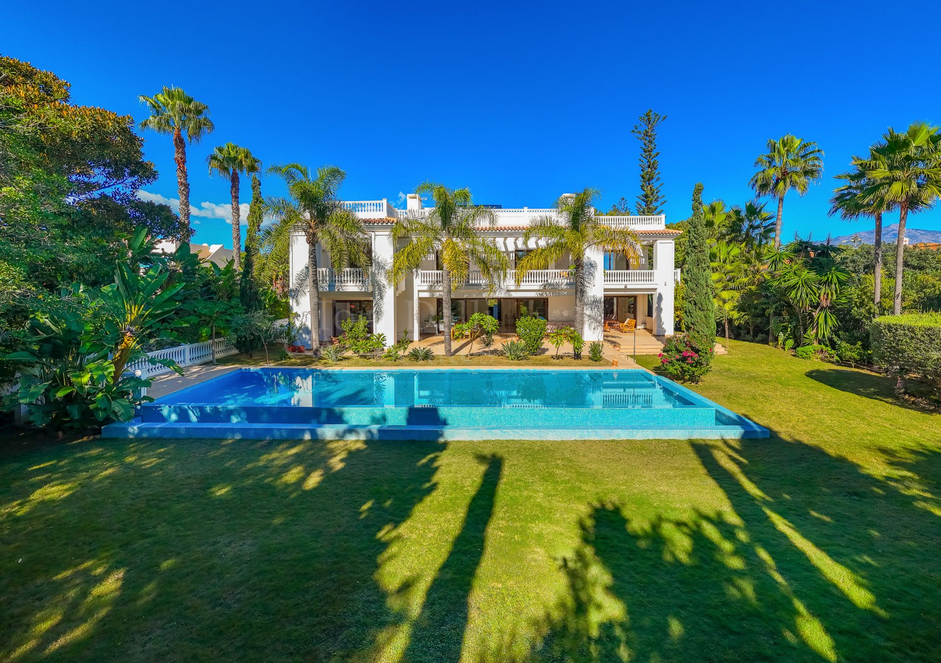 Villa in Casasola, Estepona
