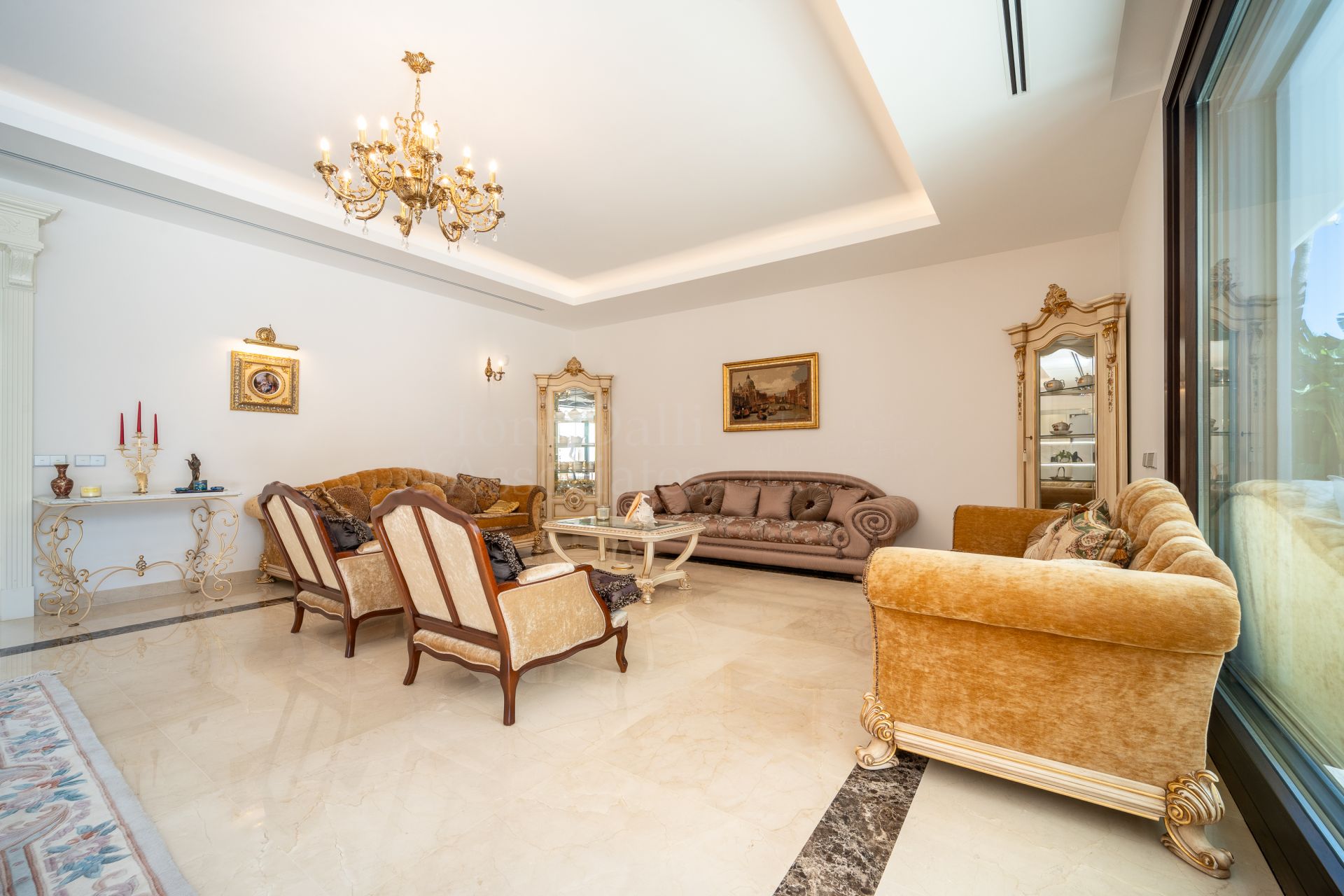 Villa in Casasola, Estepona