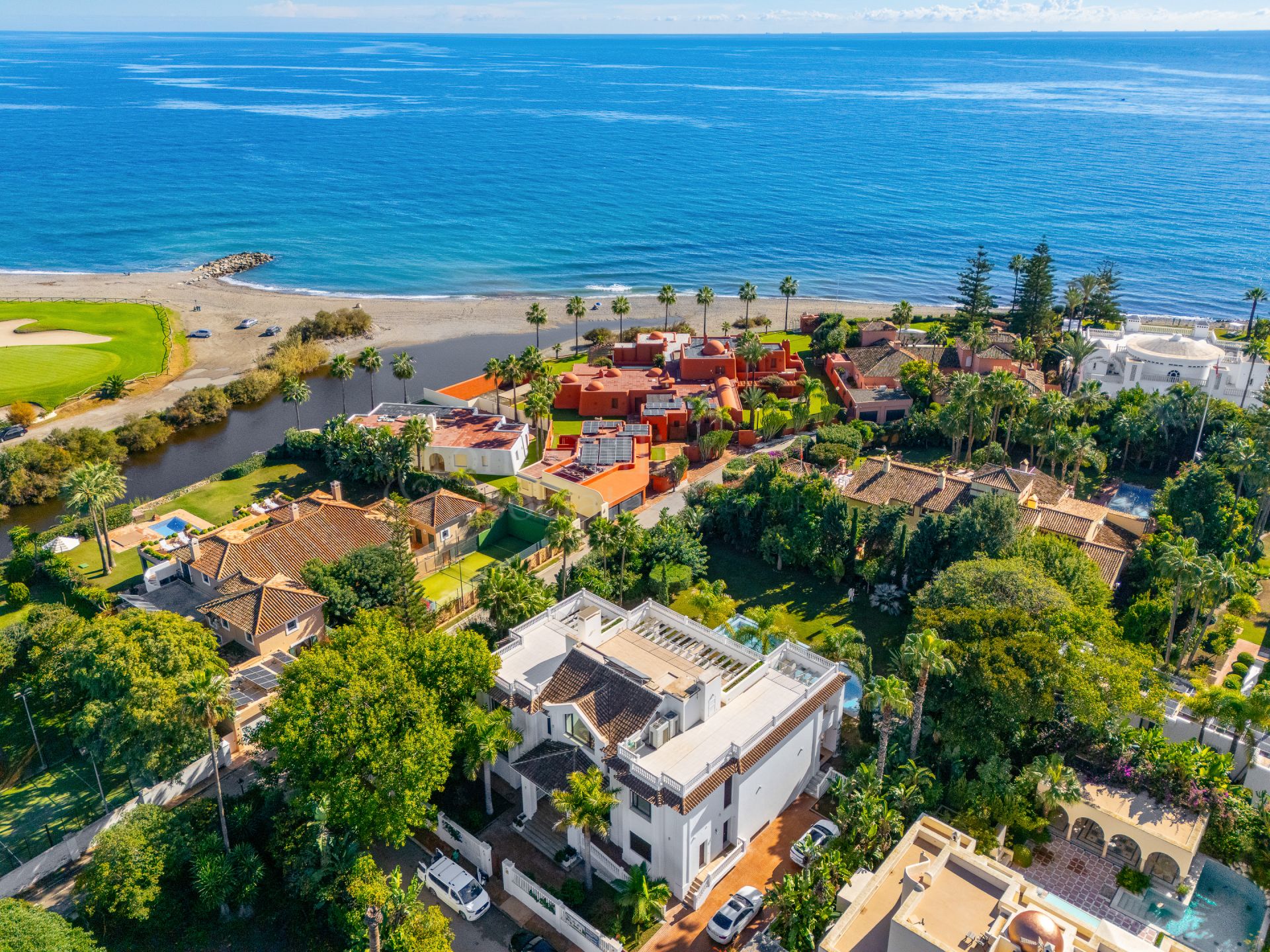 Villa in Casasola, Estepona