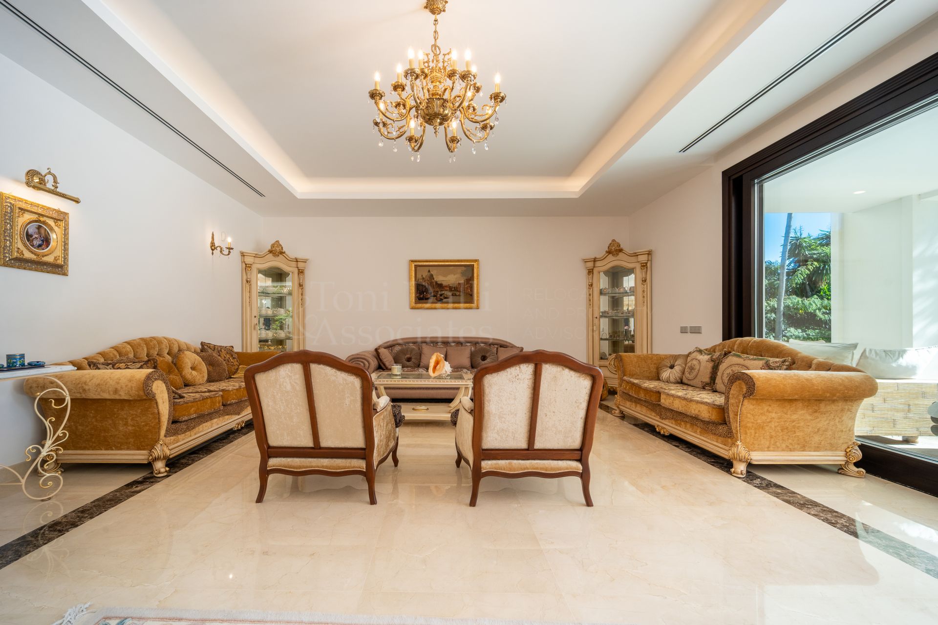 Villa in Casasola, Estepona