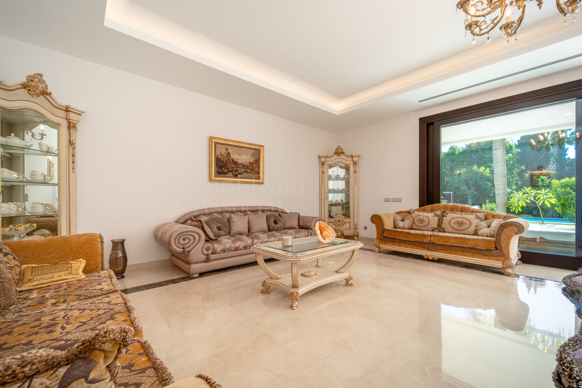 Villa in Casasola, Estepona