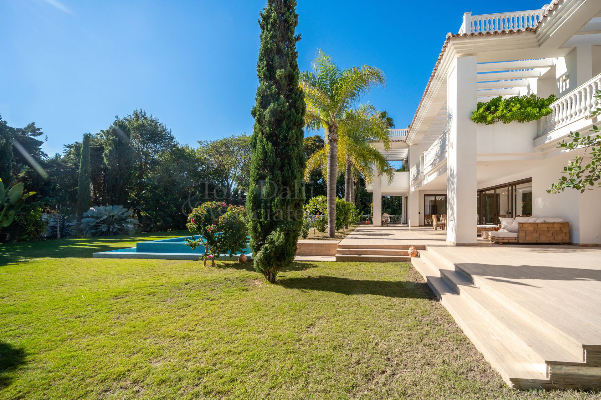 Villa in Casasola, Estepona