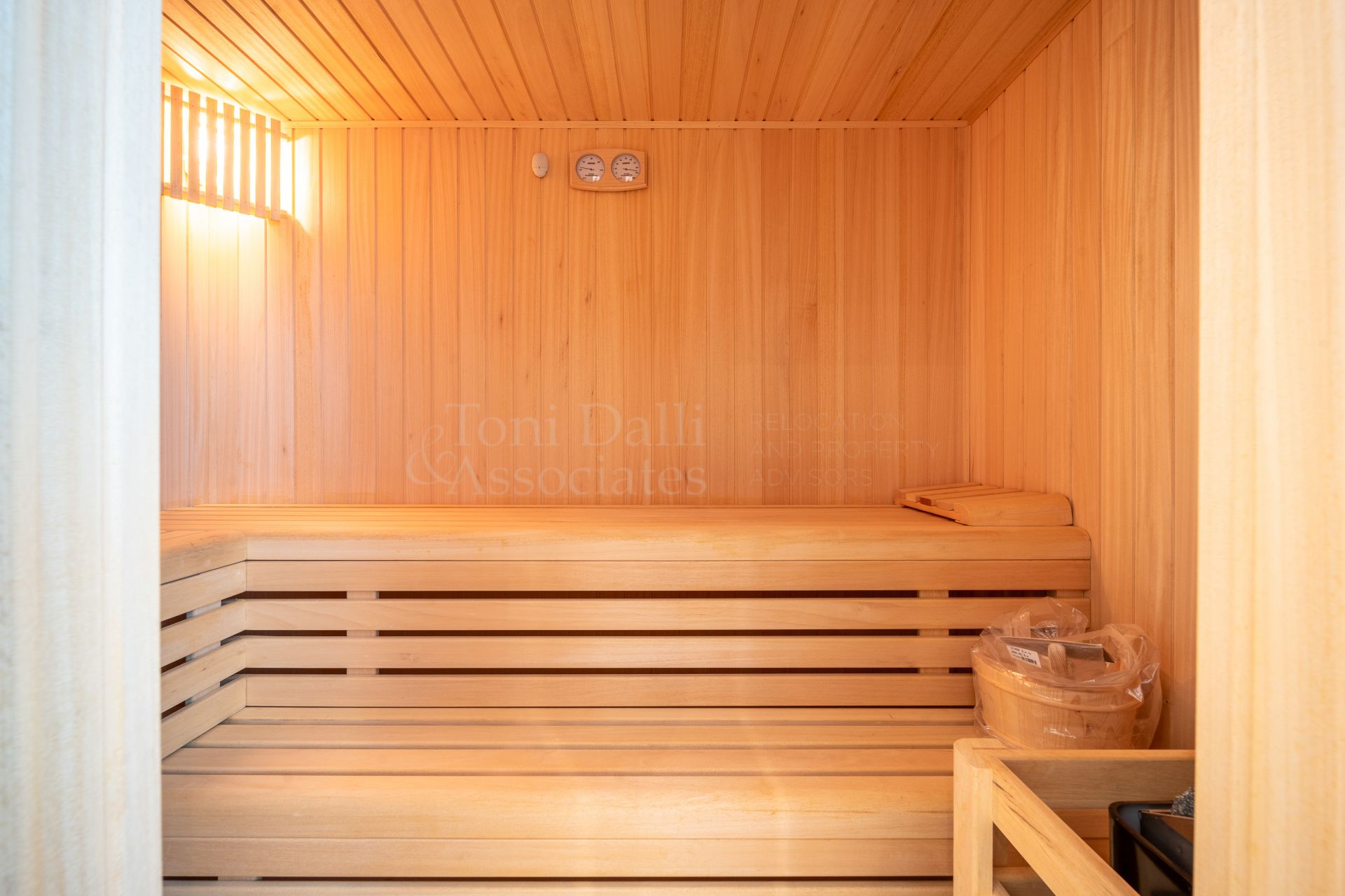 Villa in Casasola, Estepona