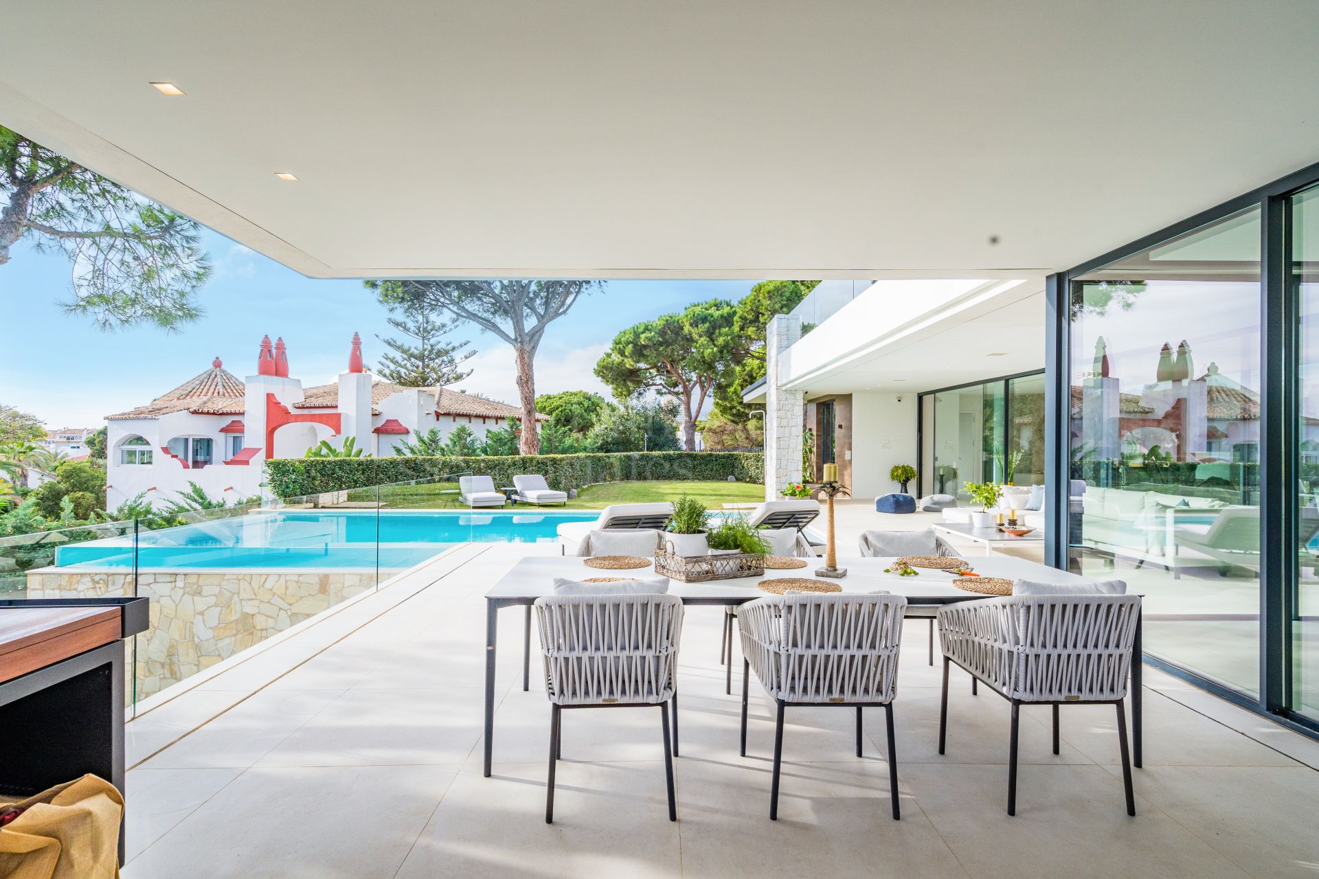 Villa in Marbesa, Marbella