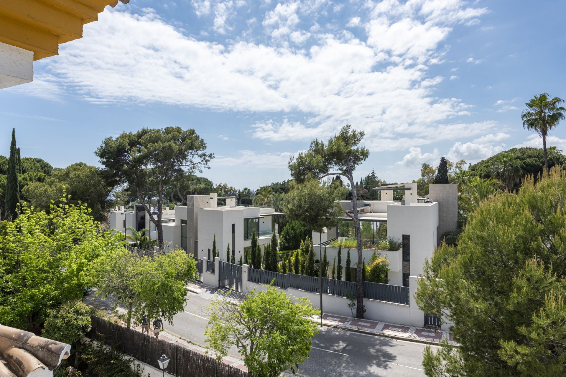 Duplex Penthouse in Los Pinos de Nagüeles, Marbella