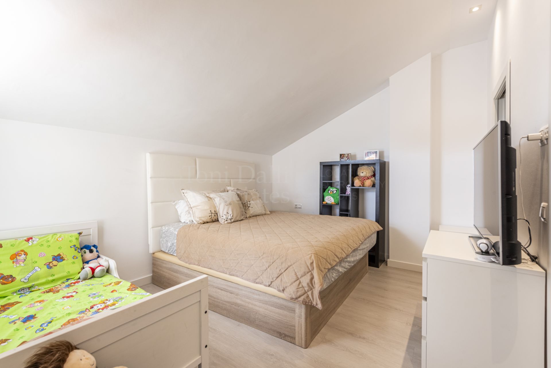 Duplex Penthouse in Los Pinos de Nagüeles, Marbella