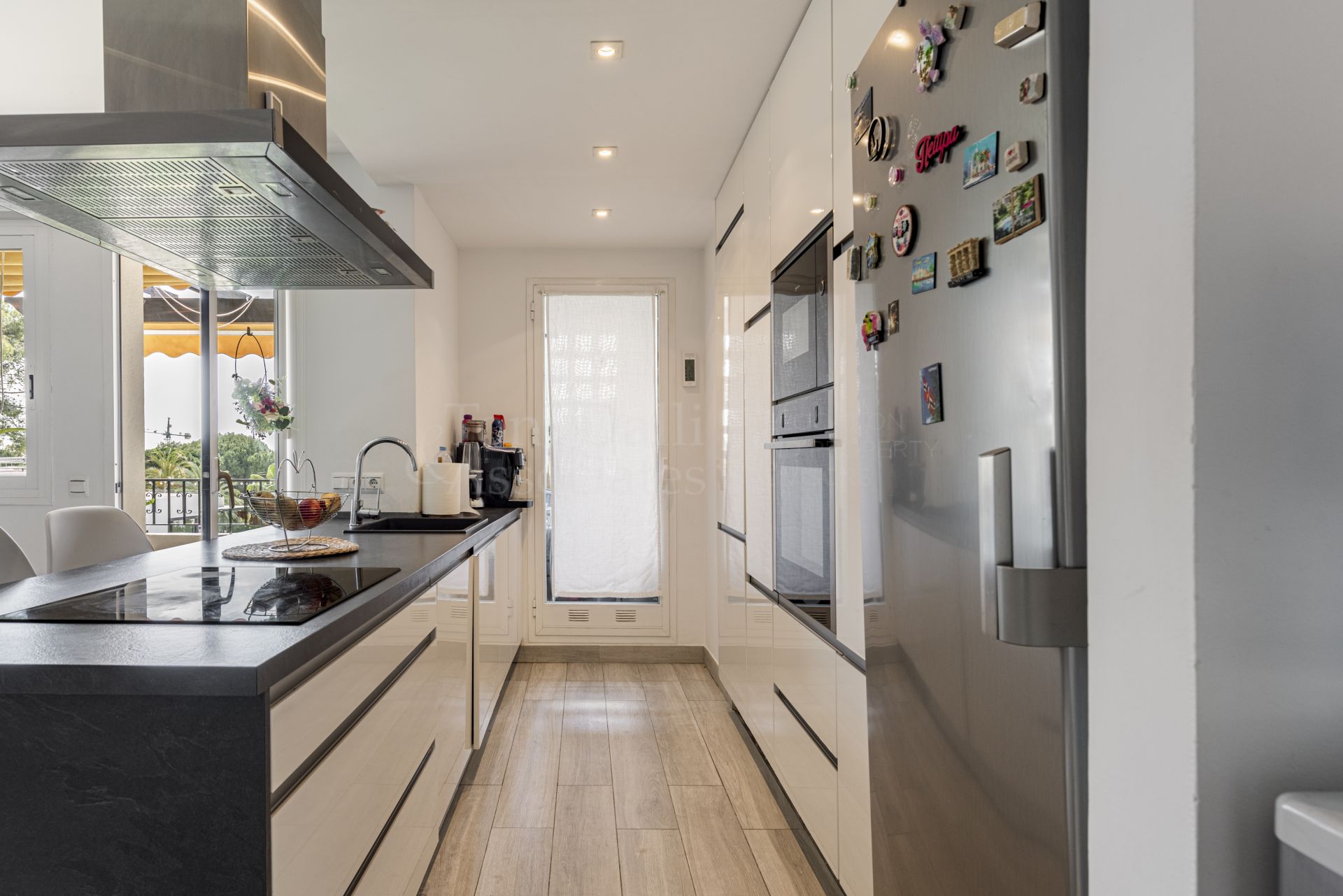 Duplex Penthouse in Los Pinos de Nagüeles, Marbella