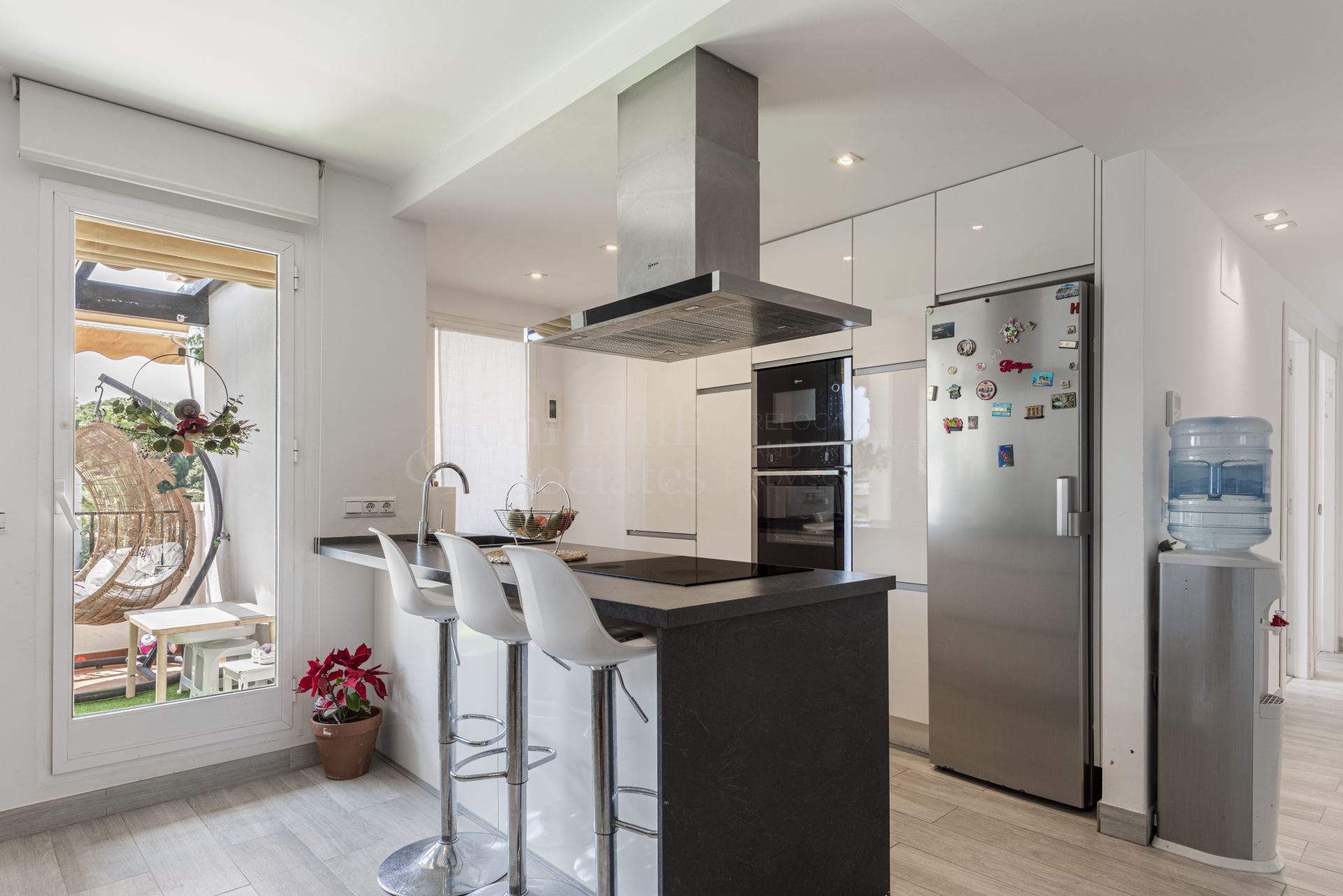 Duplex Penthouse in Los Pinos de Nagüeles, Marbella