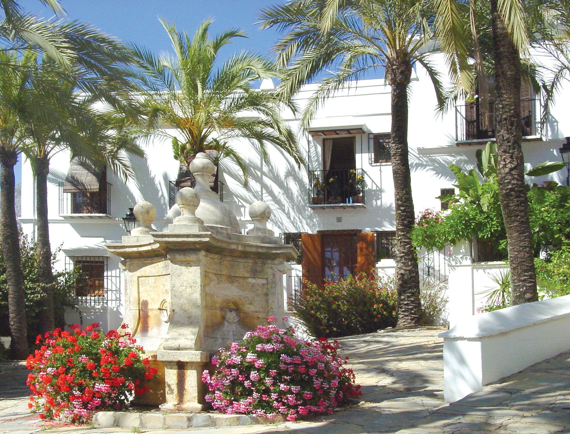 Town House in Lomas Pueblo, Marbella