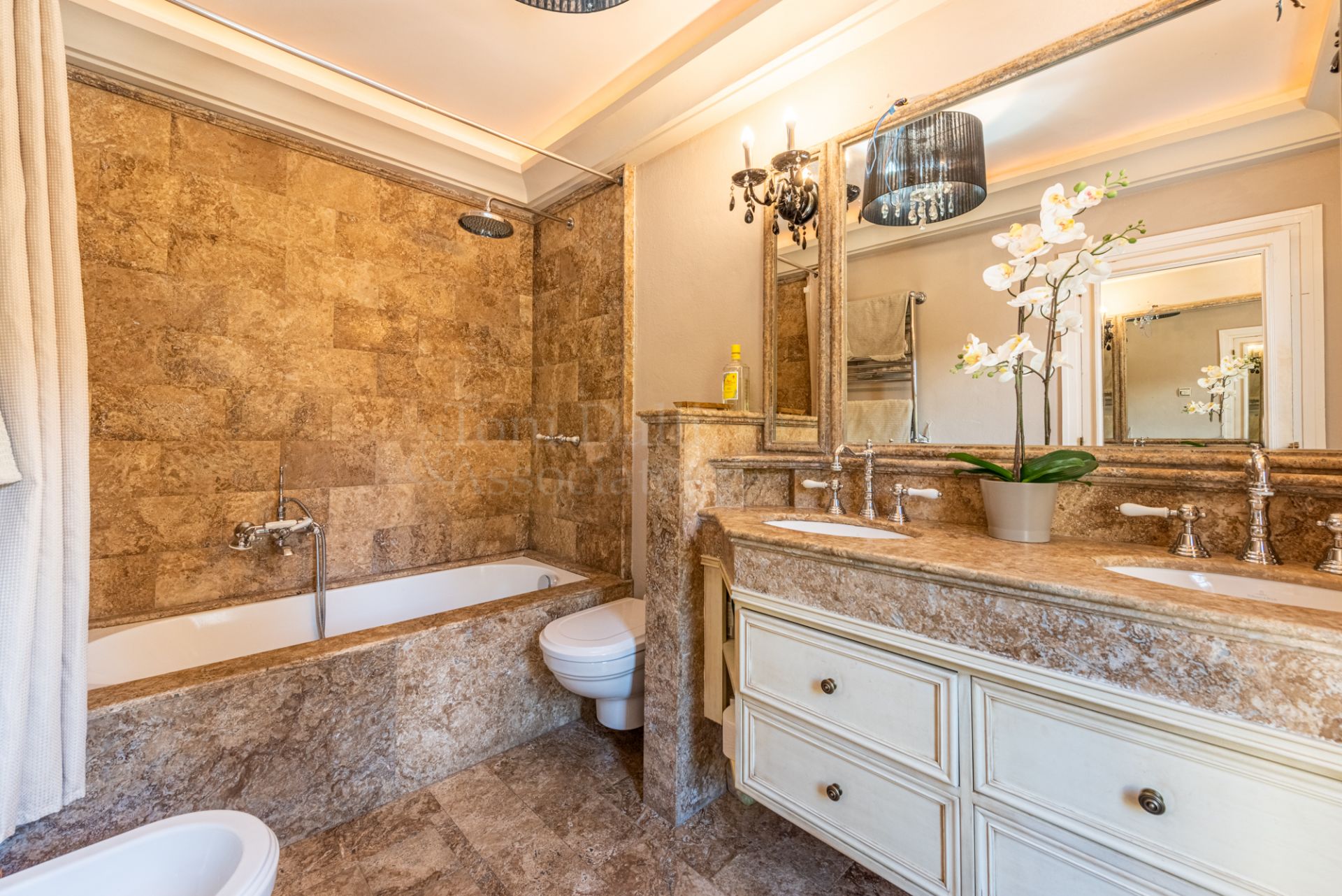 Town House in Lomas Pueblo, Marbella