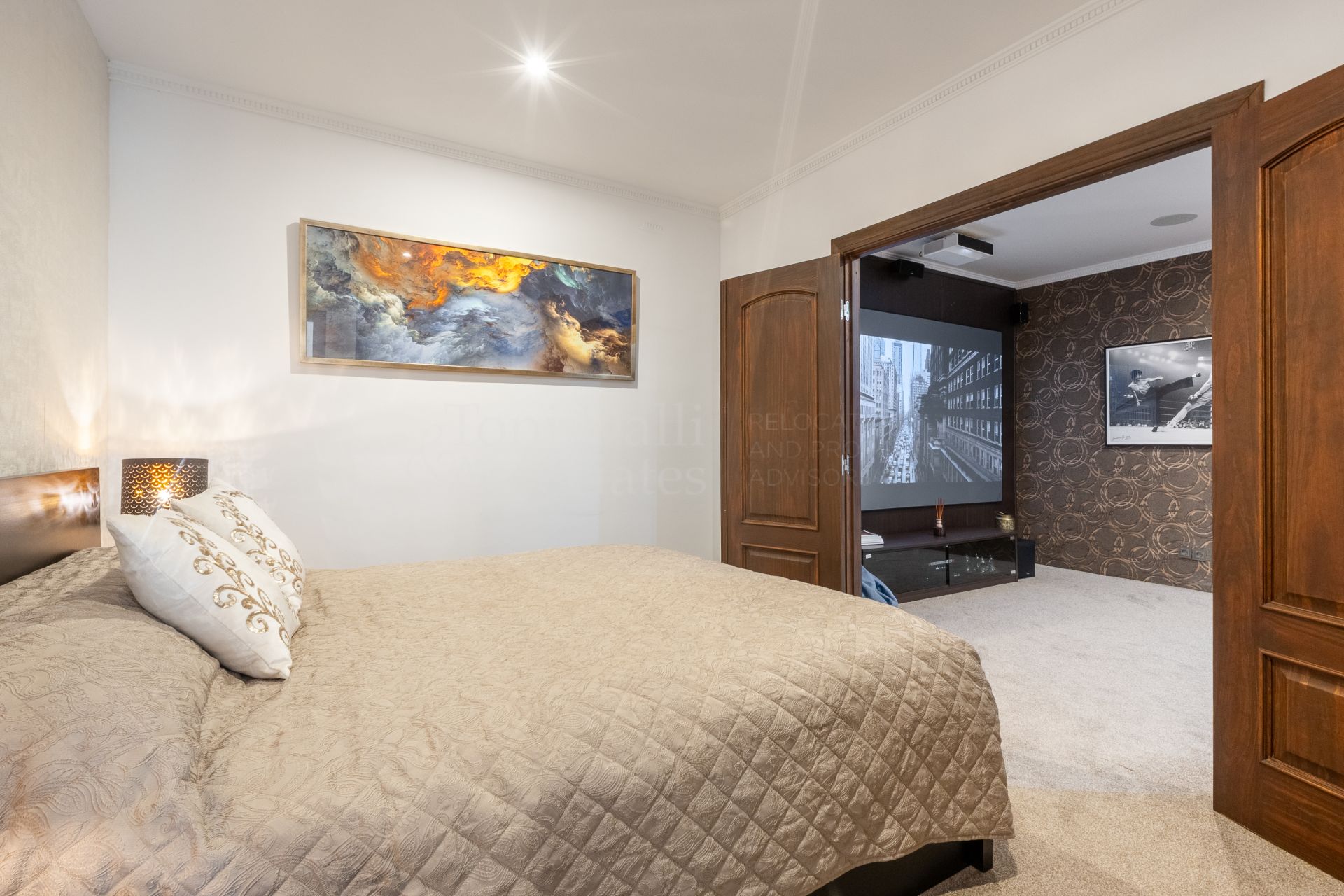 Villa in La Alqueria, Benahavis