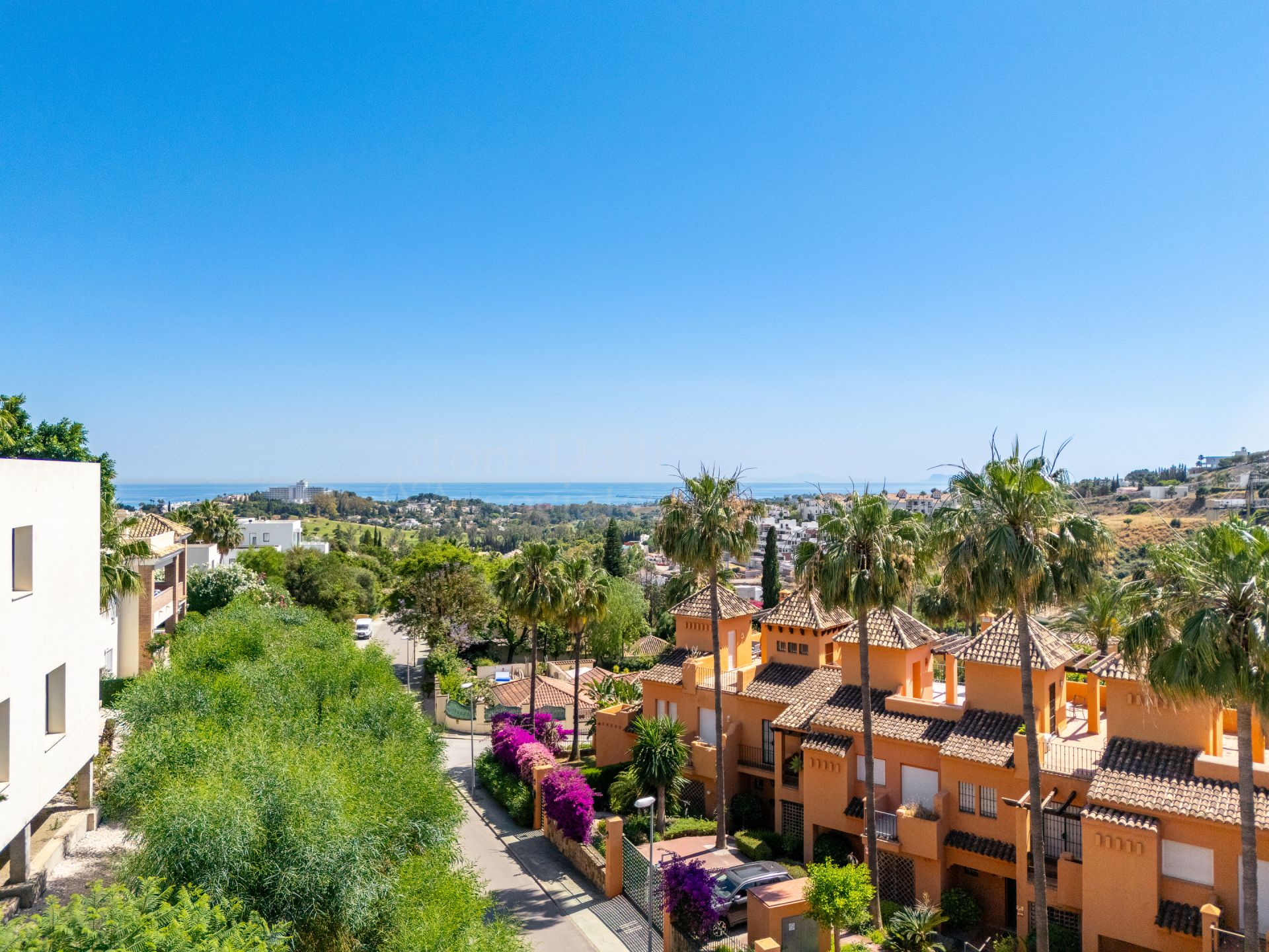 Villa in La Alqueria, Benahavis