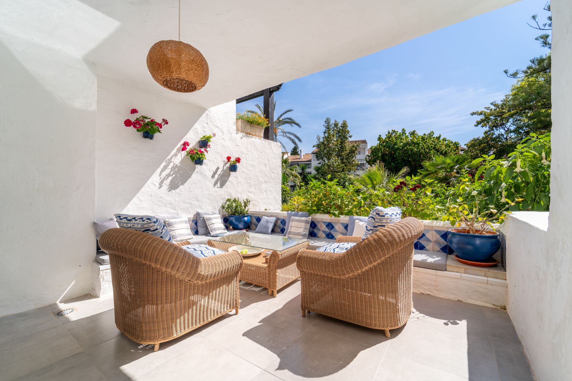 Ground Floor Apartment in Puente Romano II, Marbella