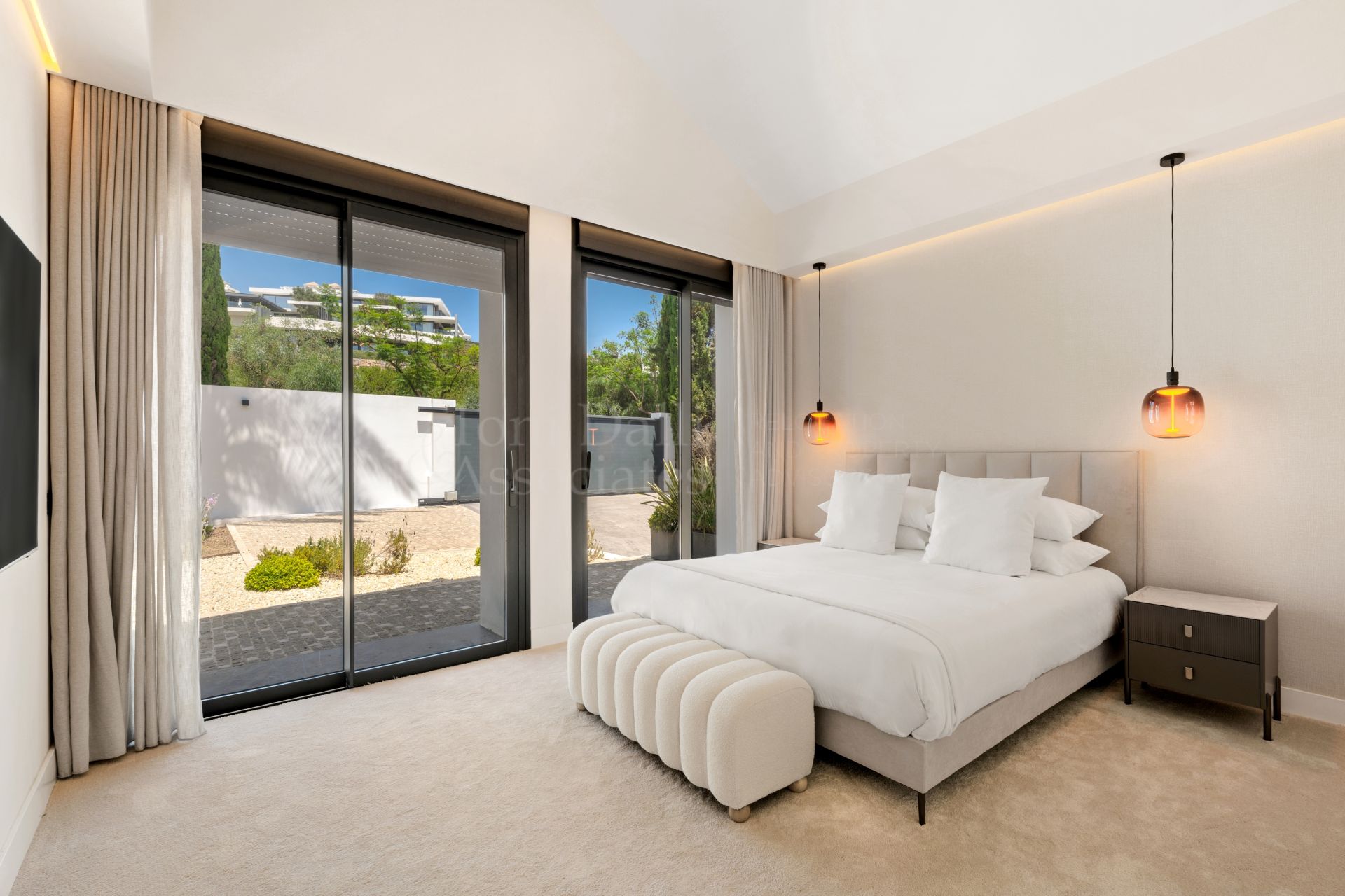 Villa in Los Flamingos, Benahavis
