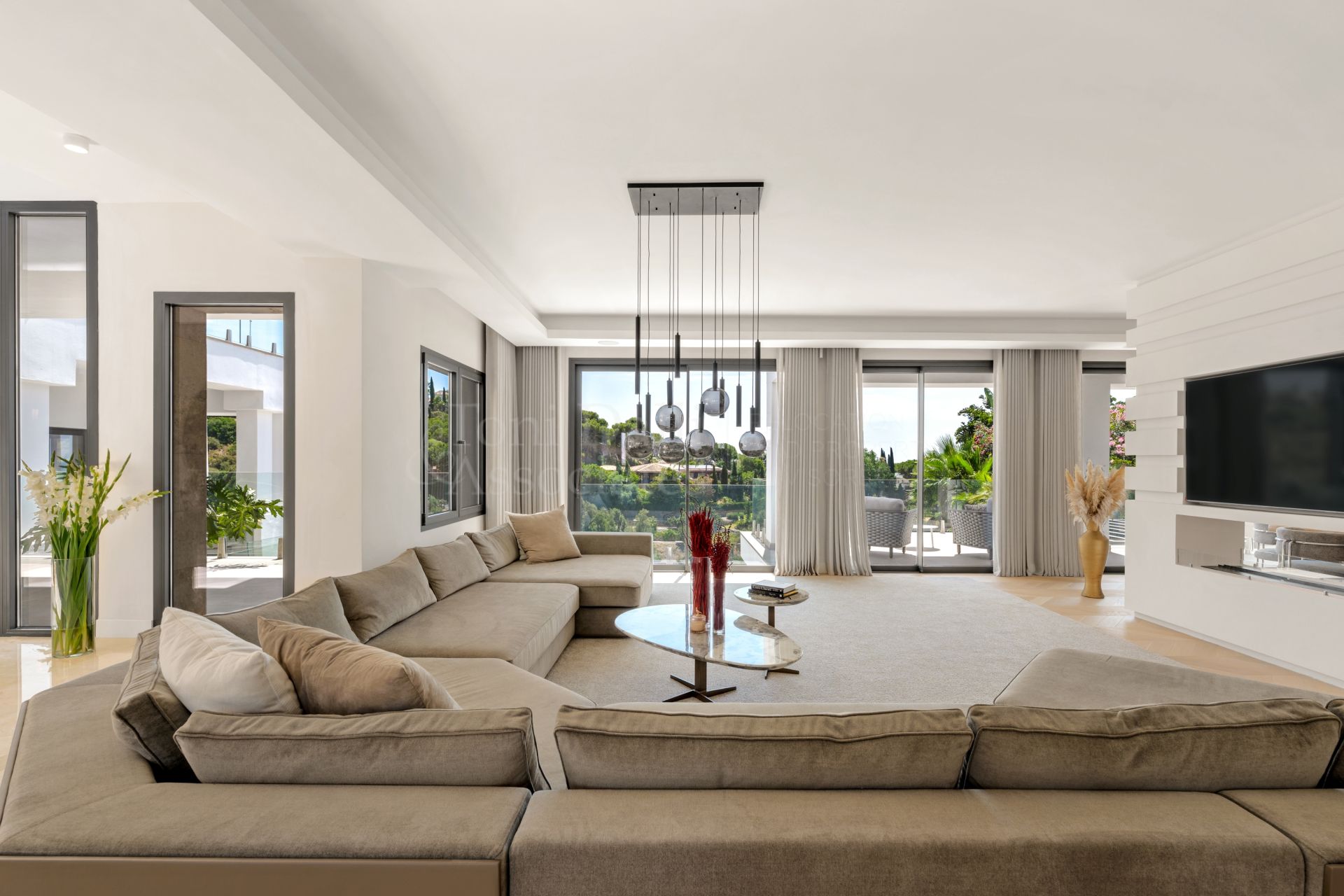 Villa in Los Flamingos, Benahavis