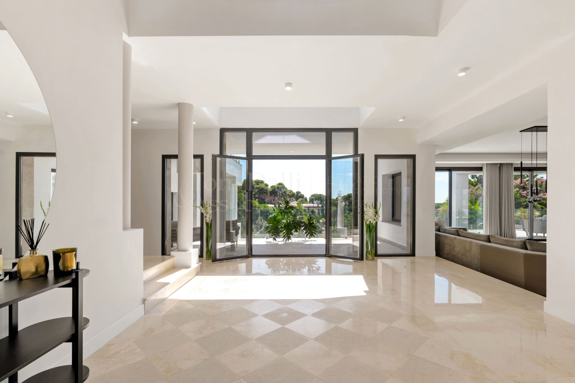 Villa in Los Flamingos, Benahavis