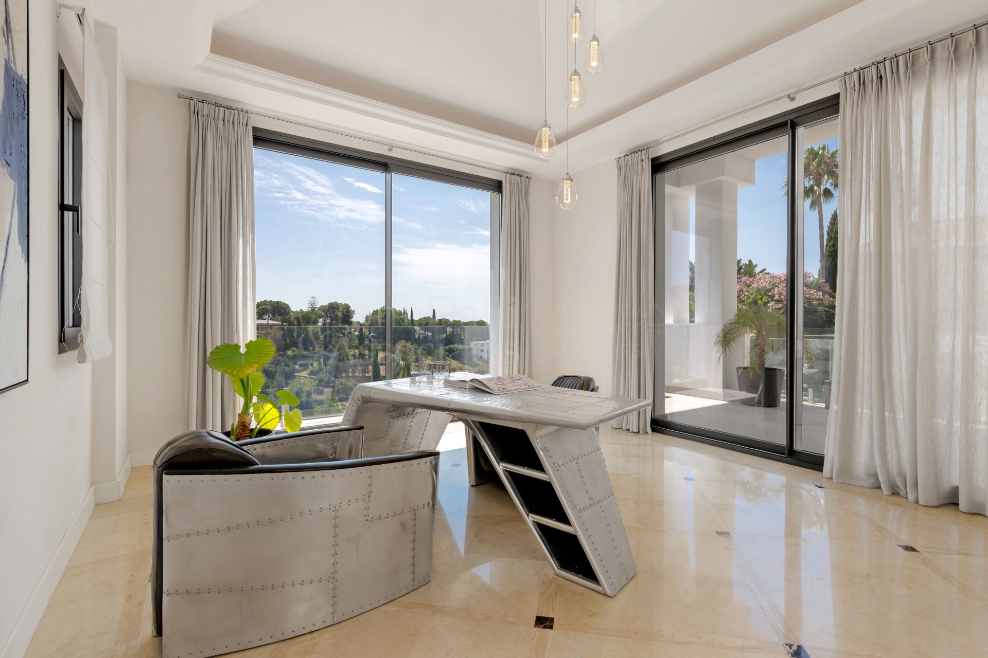 Villa in Los Flamingos, Benahavis