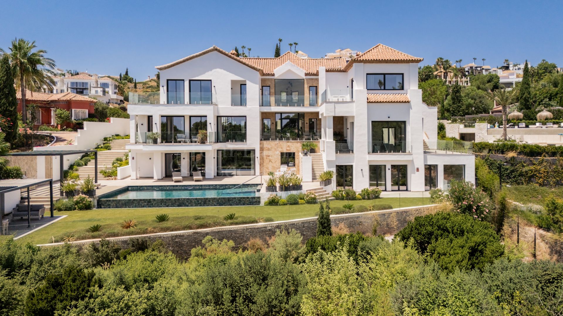 Villa in Los Flamingos, Benahavis