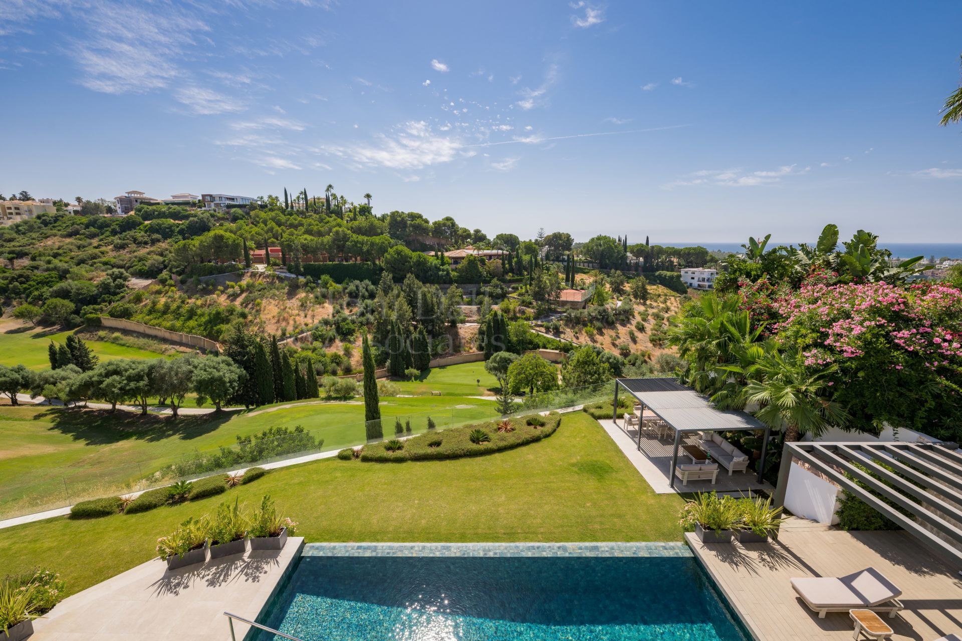 Villa in Los Flamingos, Benahavis