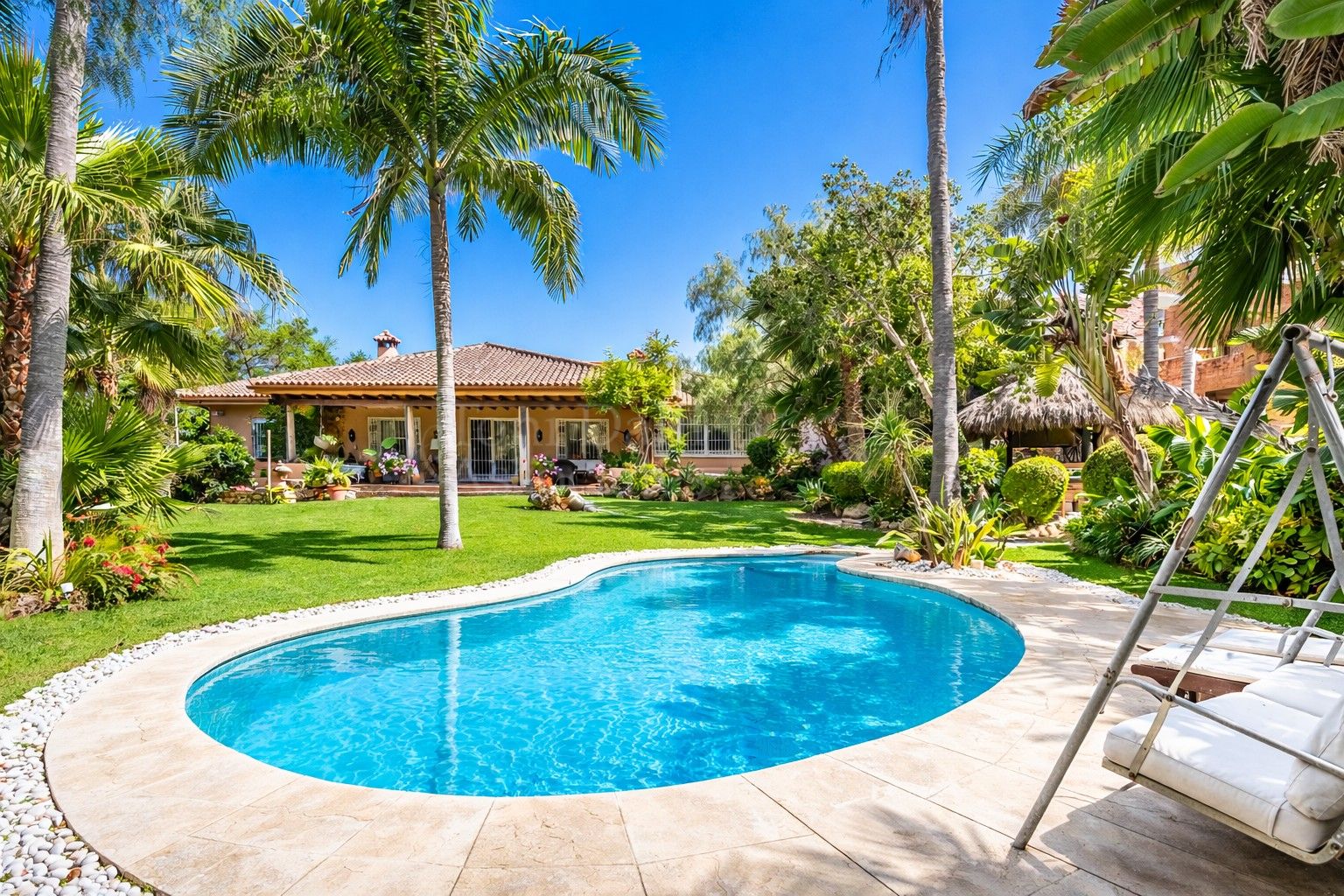 Villa in Atalaya de Rio Verde, Marbella