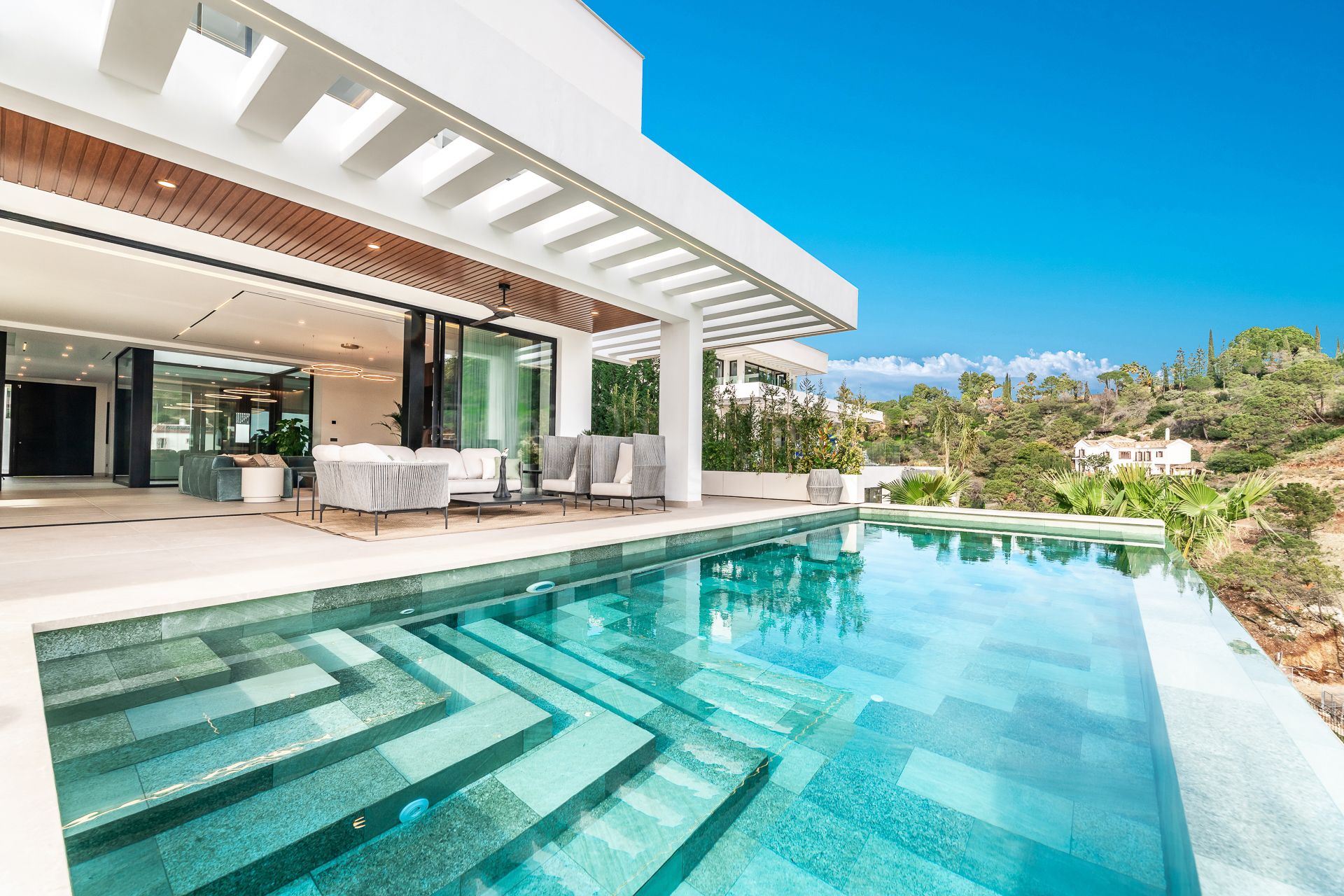 Villa in El Madroñal, Benahavis