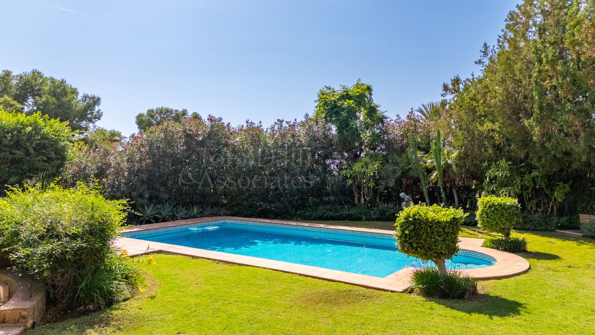 Villa in Sierra Blanca, Marbella