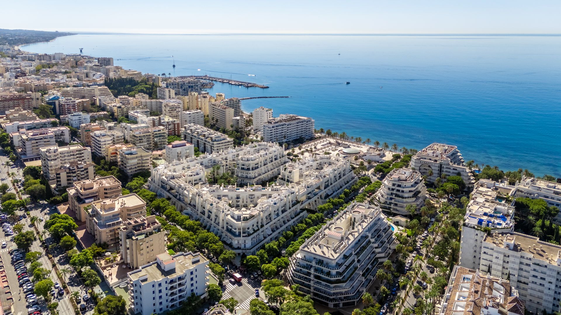 Apartment in Cipreses del Mar, Marbella