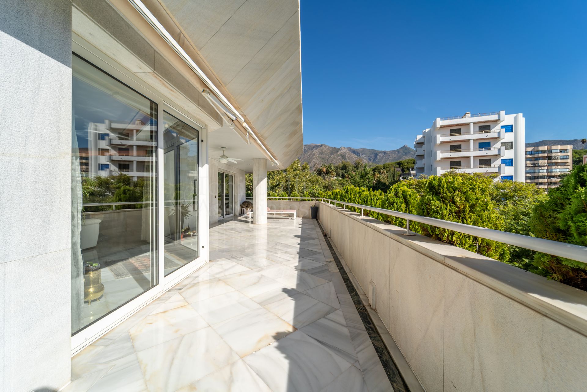 Apartment in Cipreses del Mar, Marbella