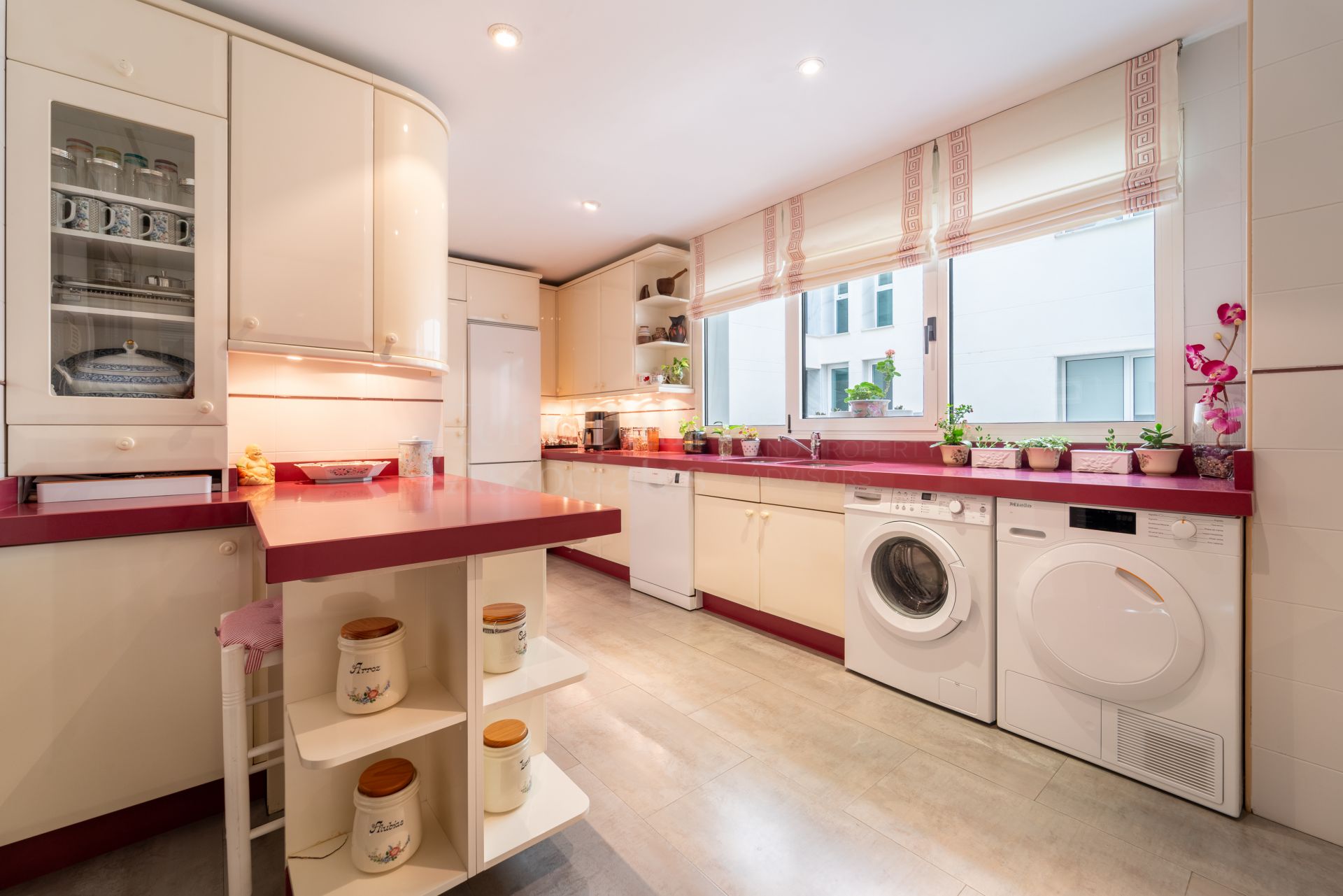 Apartment in Cipreses del Mar, Marbella