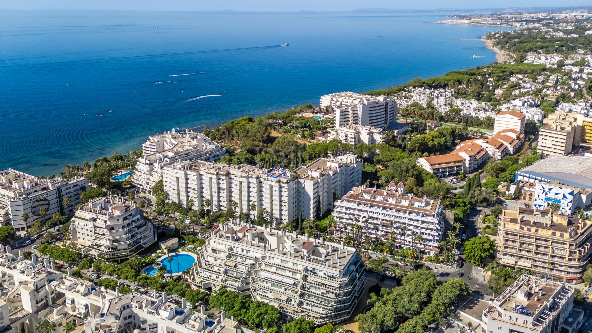 Apartment in Cipreses del Mar, Marbella