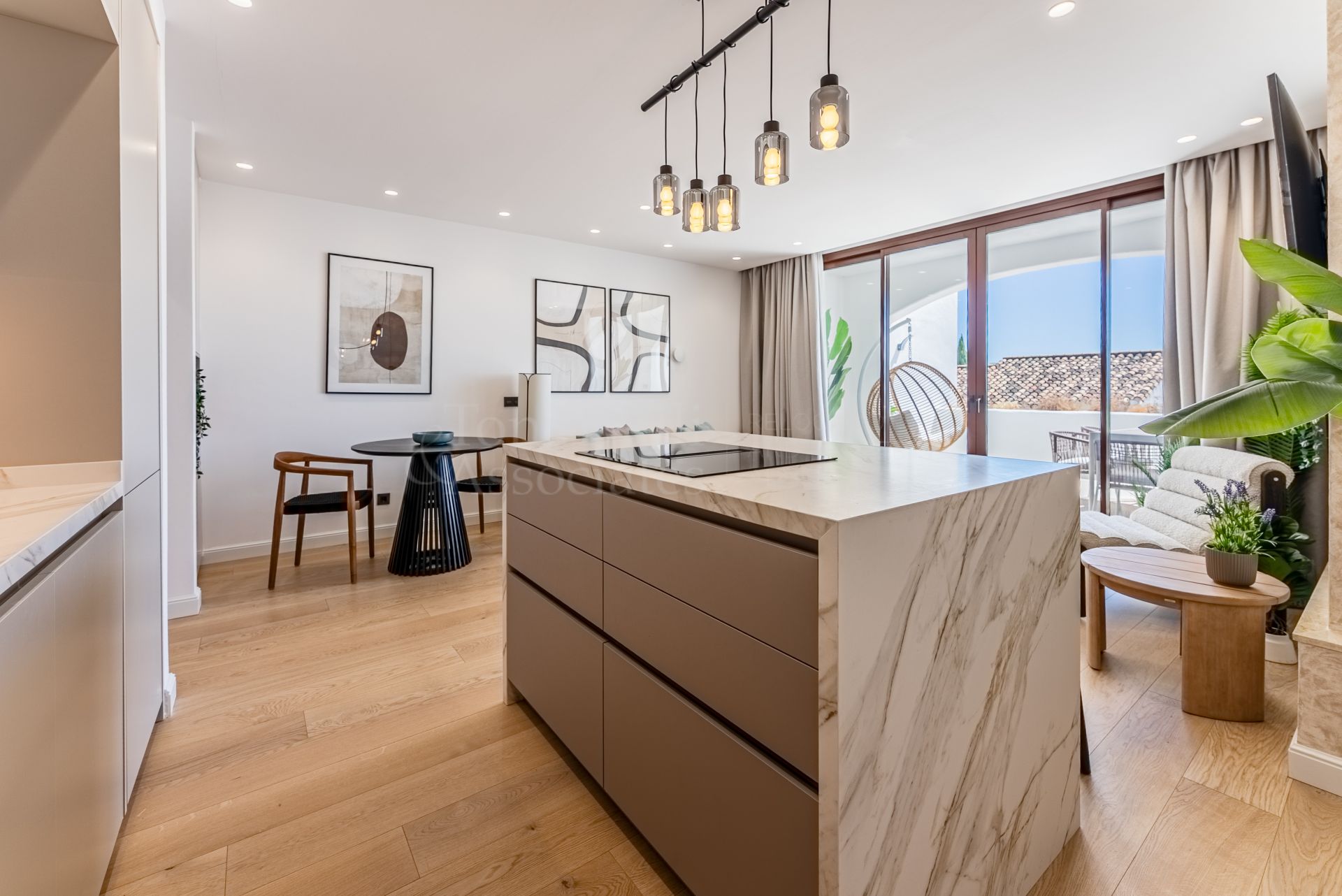 Town House in Los Arqueros, Benahavis