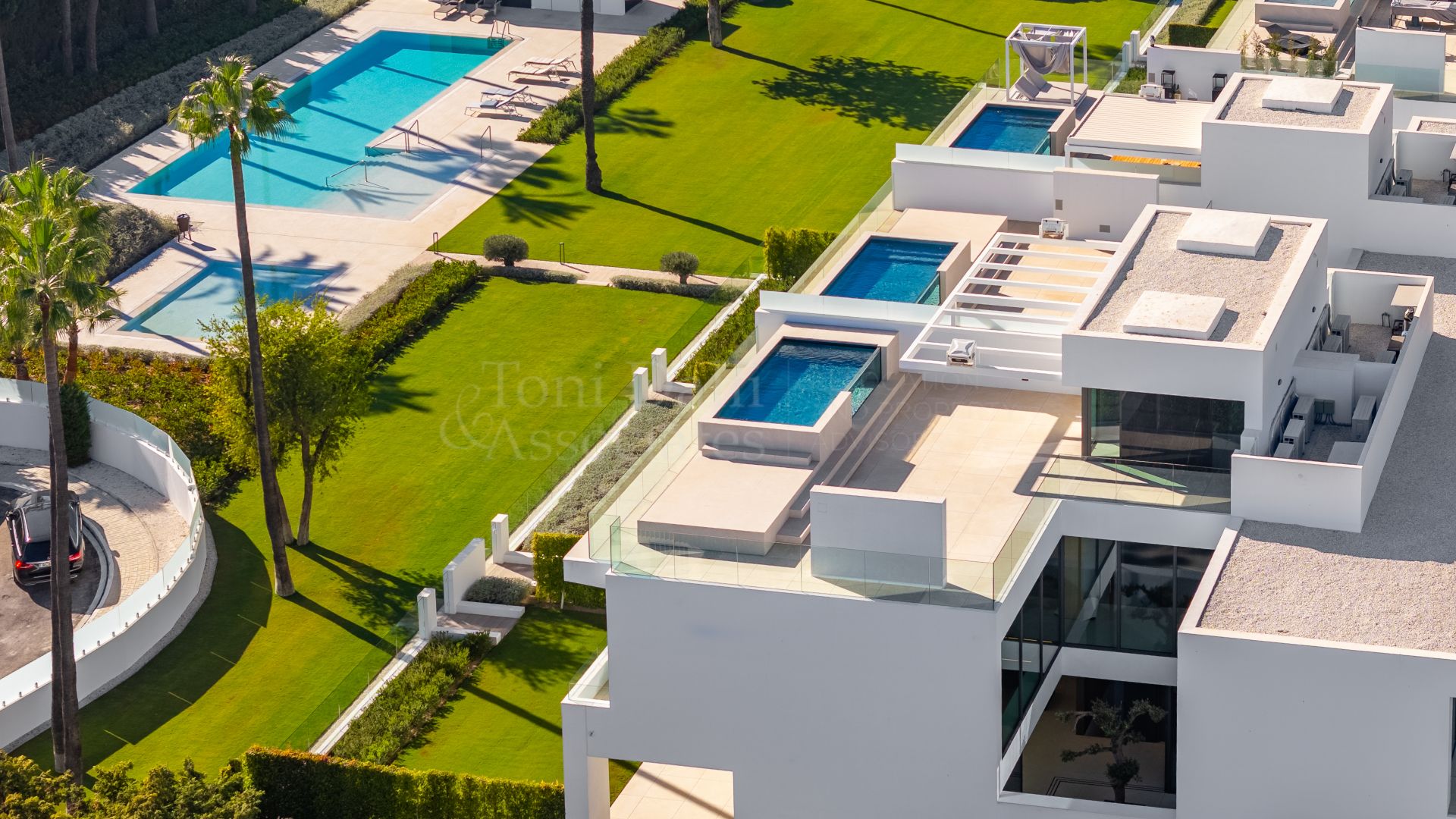 Villa in Atalaya de Rio Verde, Marbella