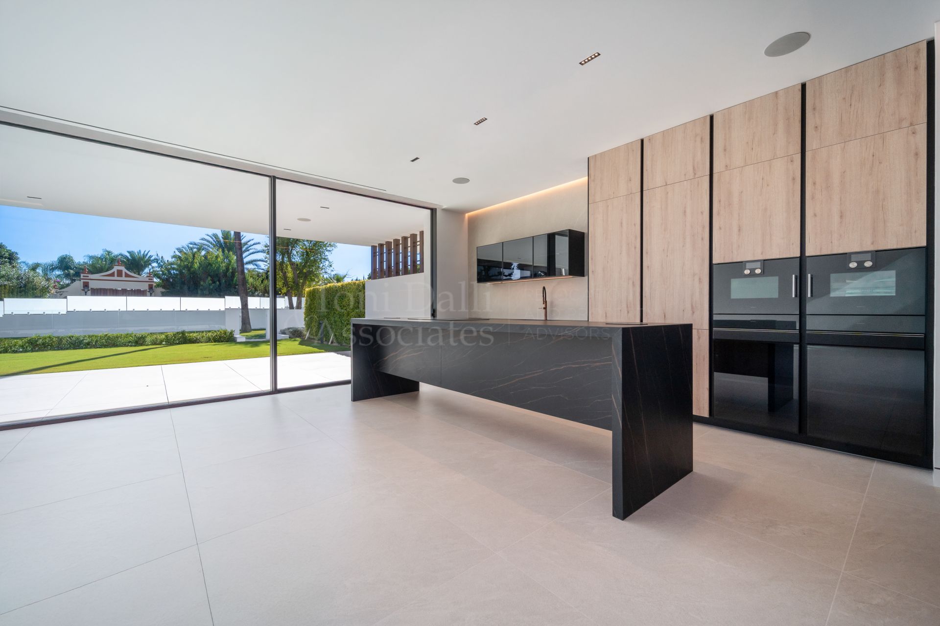 Villa in Atalaya de Rio Verde, Marbella