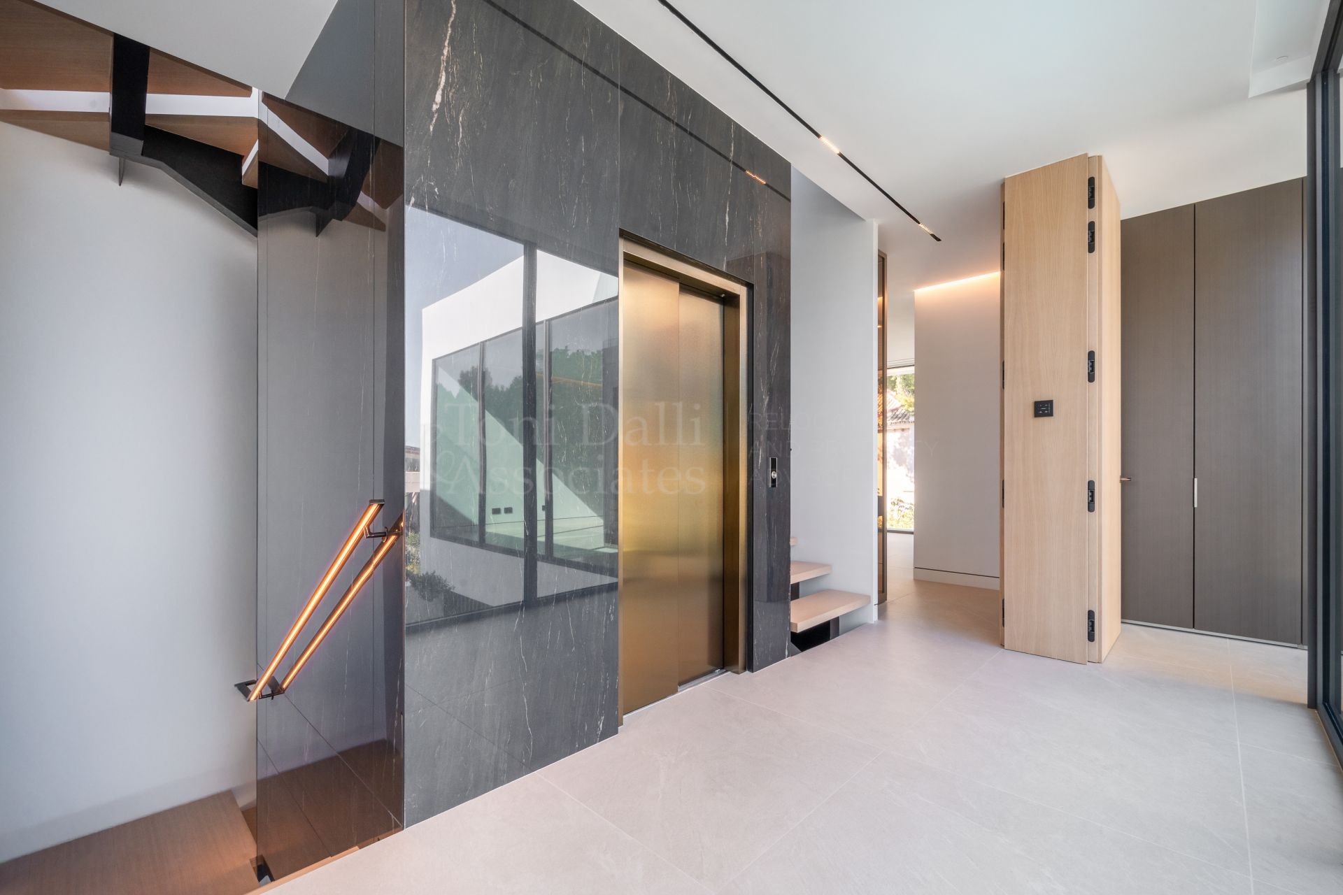 Villa in Atalaya de Rio Verde, Marbella