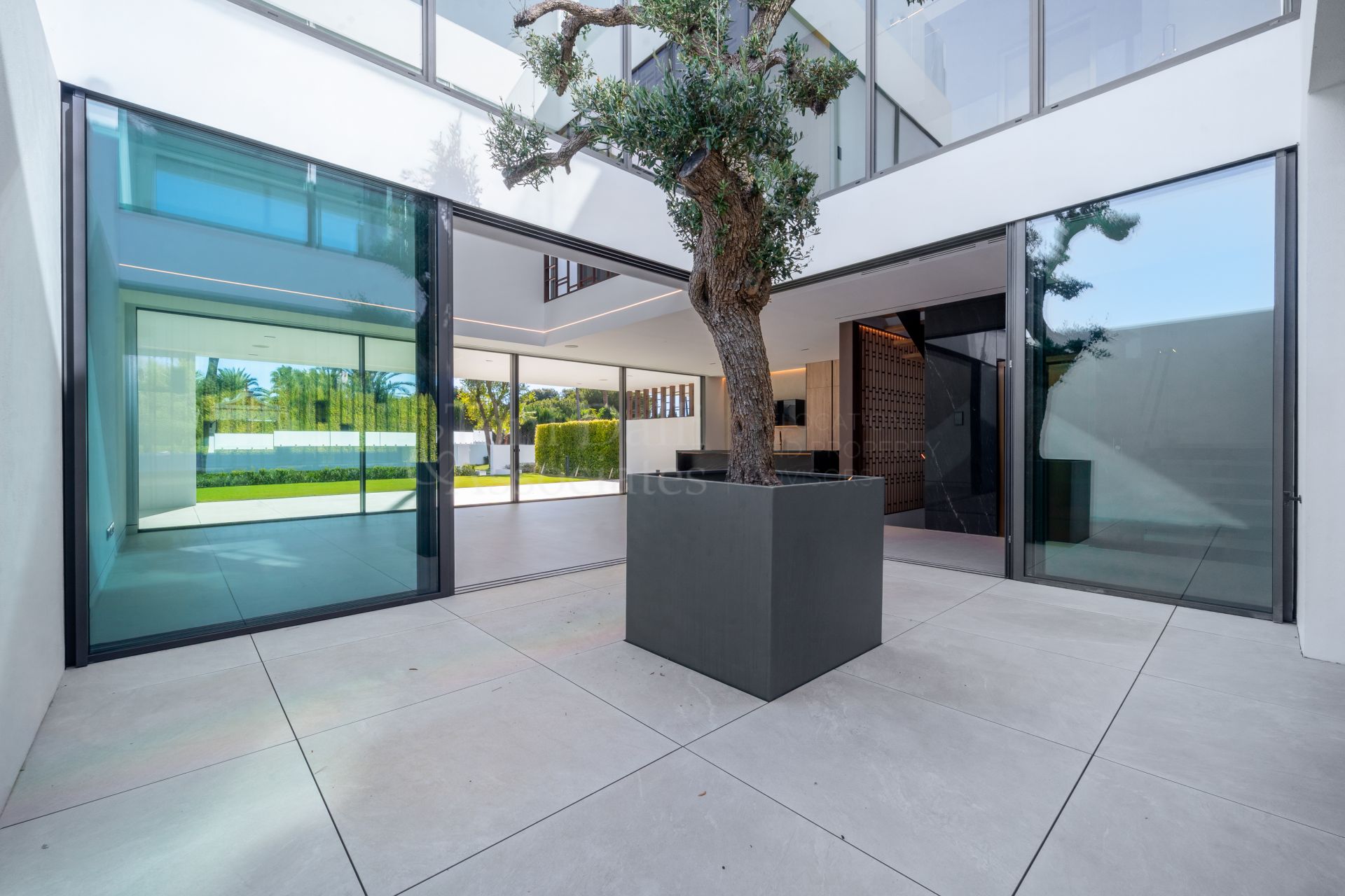 Villa in Atalaya de Rio Verde, Marbella