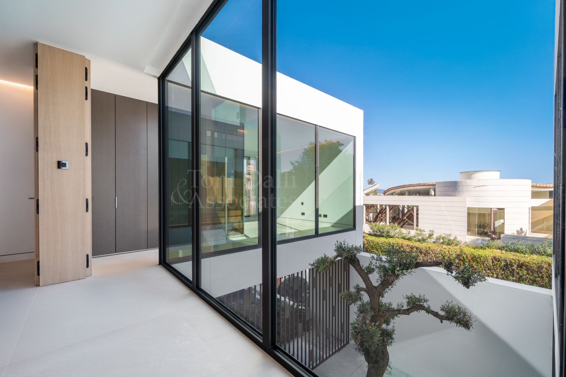 Villa in Atalaya de Rio Verde, Marbella