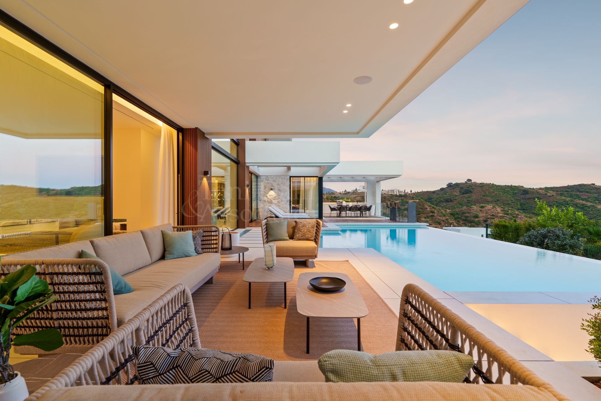 Villa in Lomas de La Quinta, Benahavis