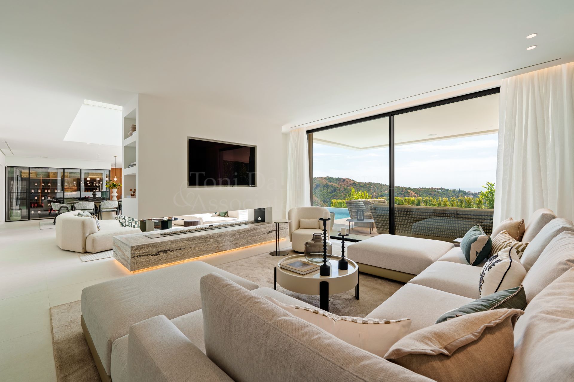 Villa in Lomas de La Quinta, Benahavis