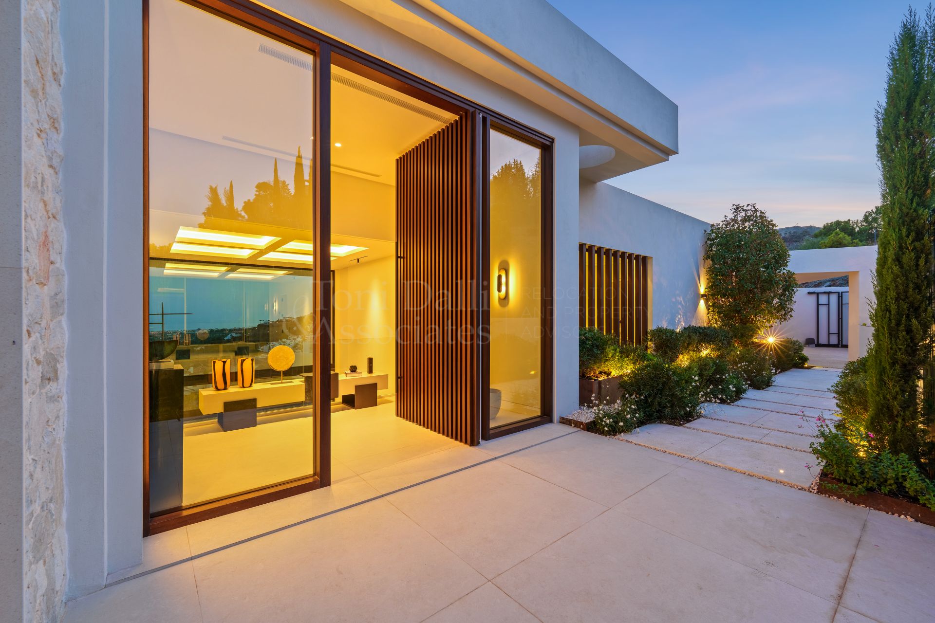 Villa in Lomas de La Quinta, Benahavis