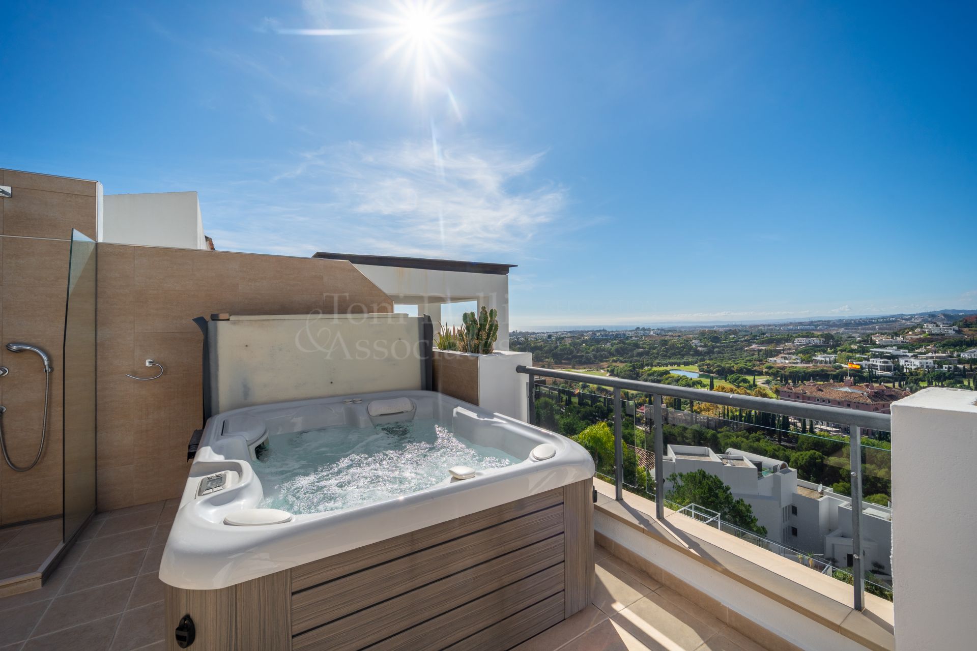 Penthouse in Los Flamingos, Benahavis