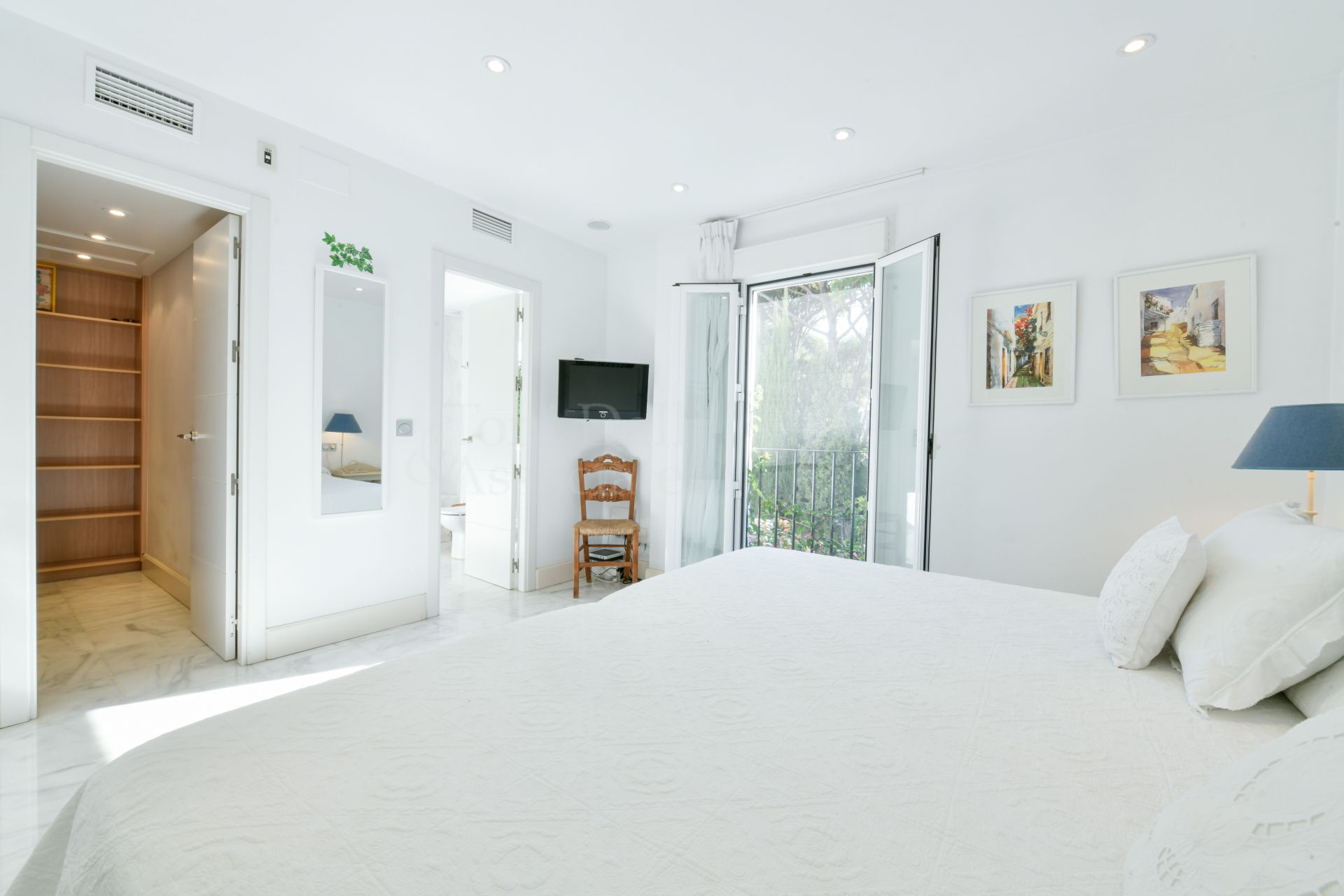 Town House in Marbellamar, Marbella