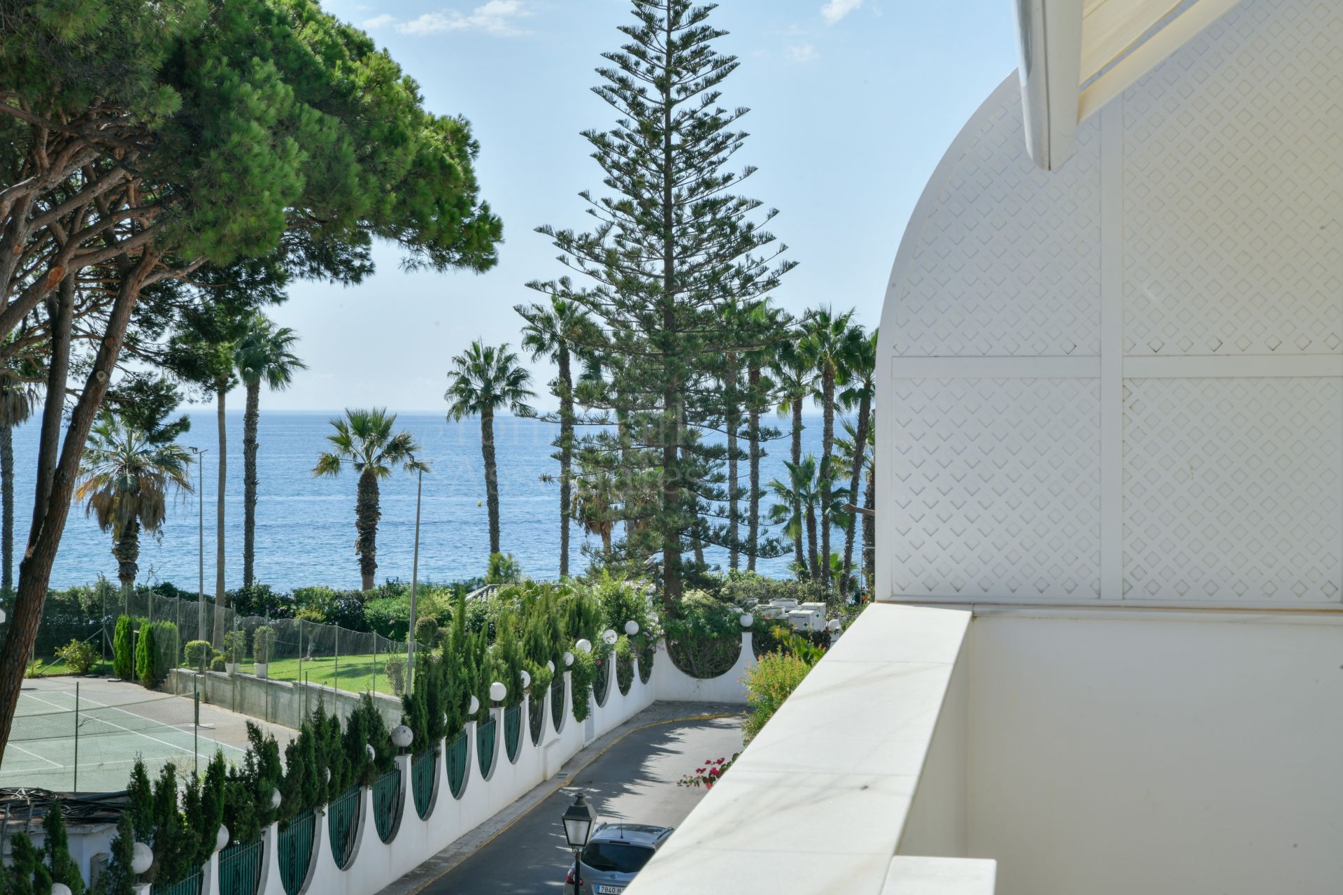 Town House in Marbellamar, Marbella