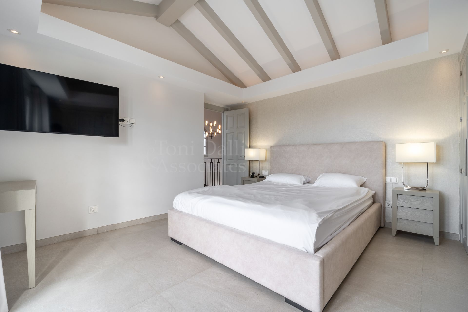 Villa in Los Naranjos Golf, Marbella