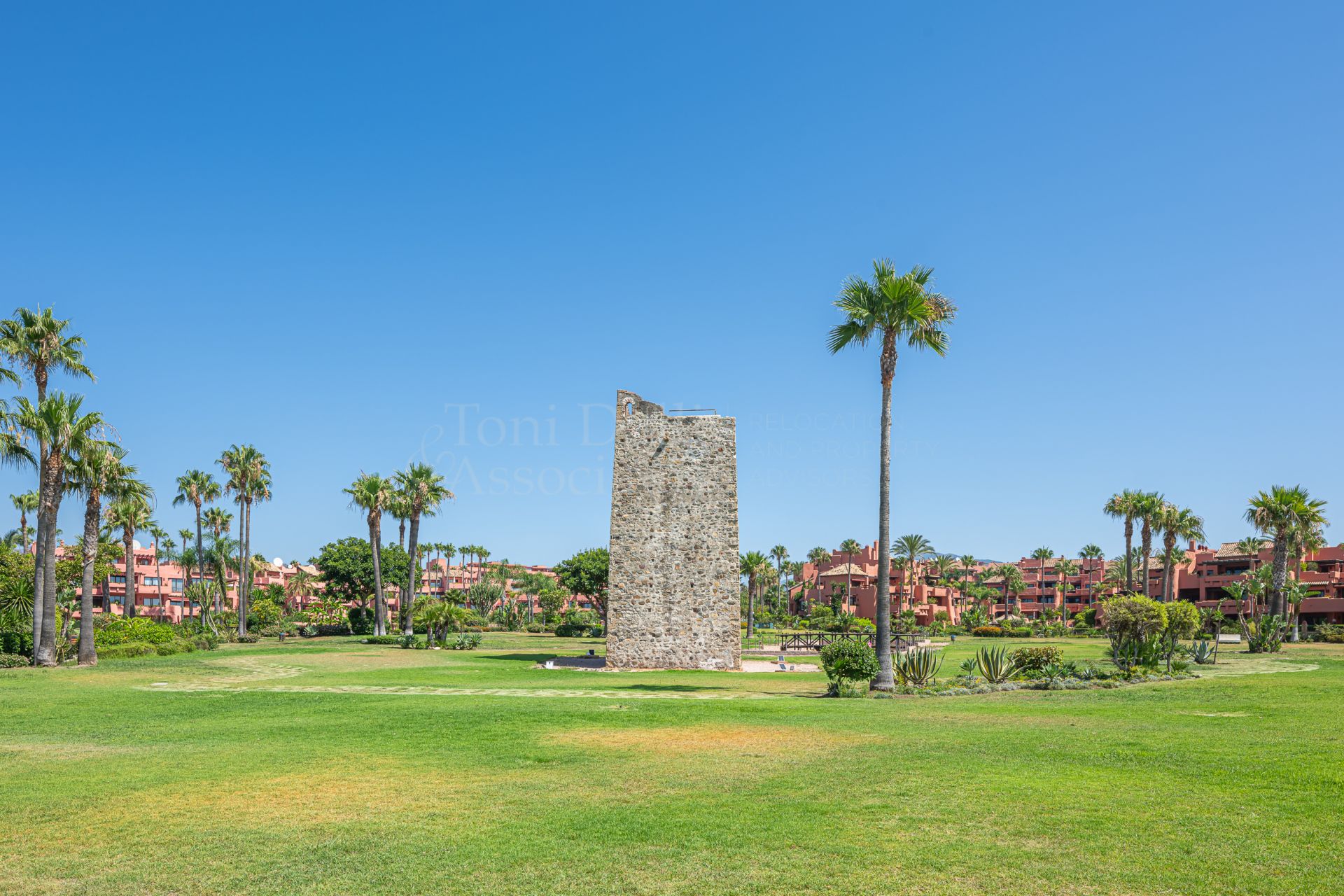 Duplex Penthouse in Torre Bermeja, Estepona