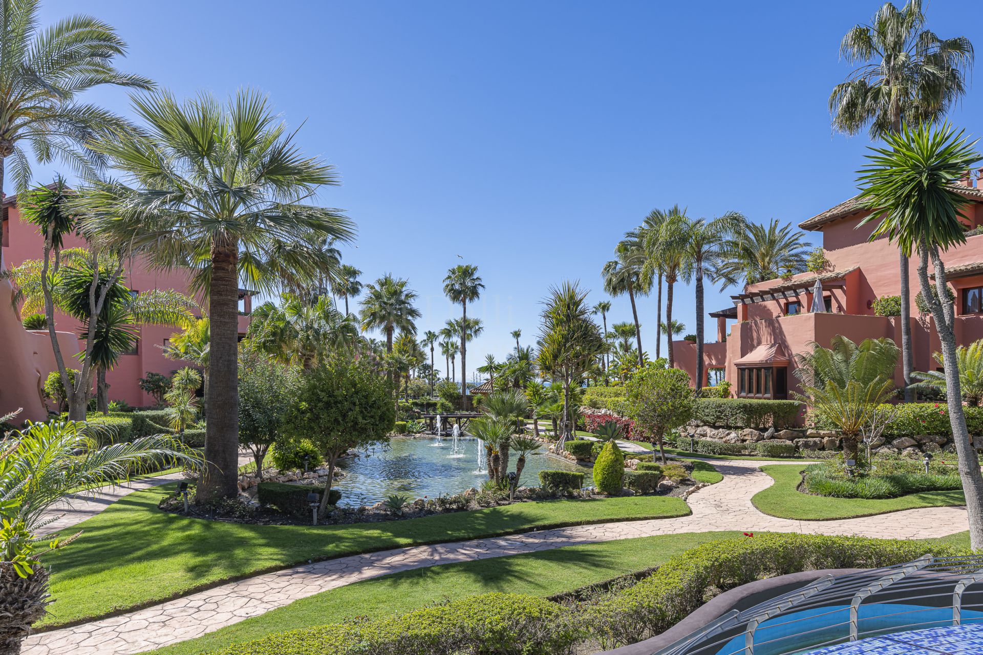 Duplex Penthouse in Torre Bermeja, Estepona