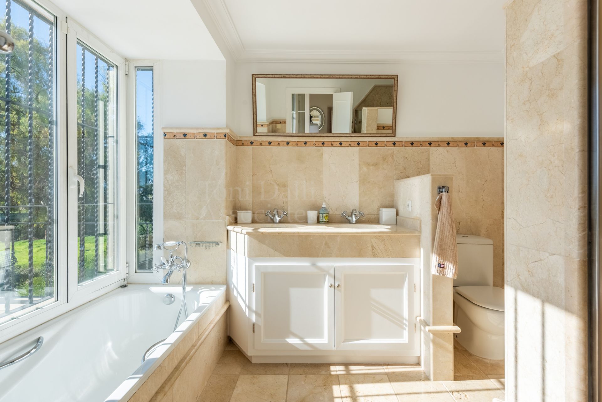 Villa in Vega del Colorado, Benahavis