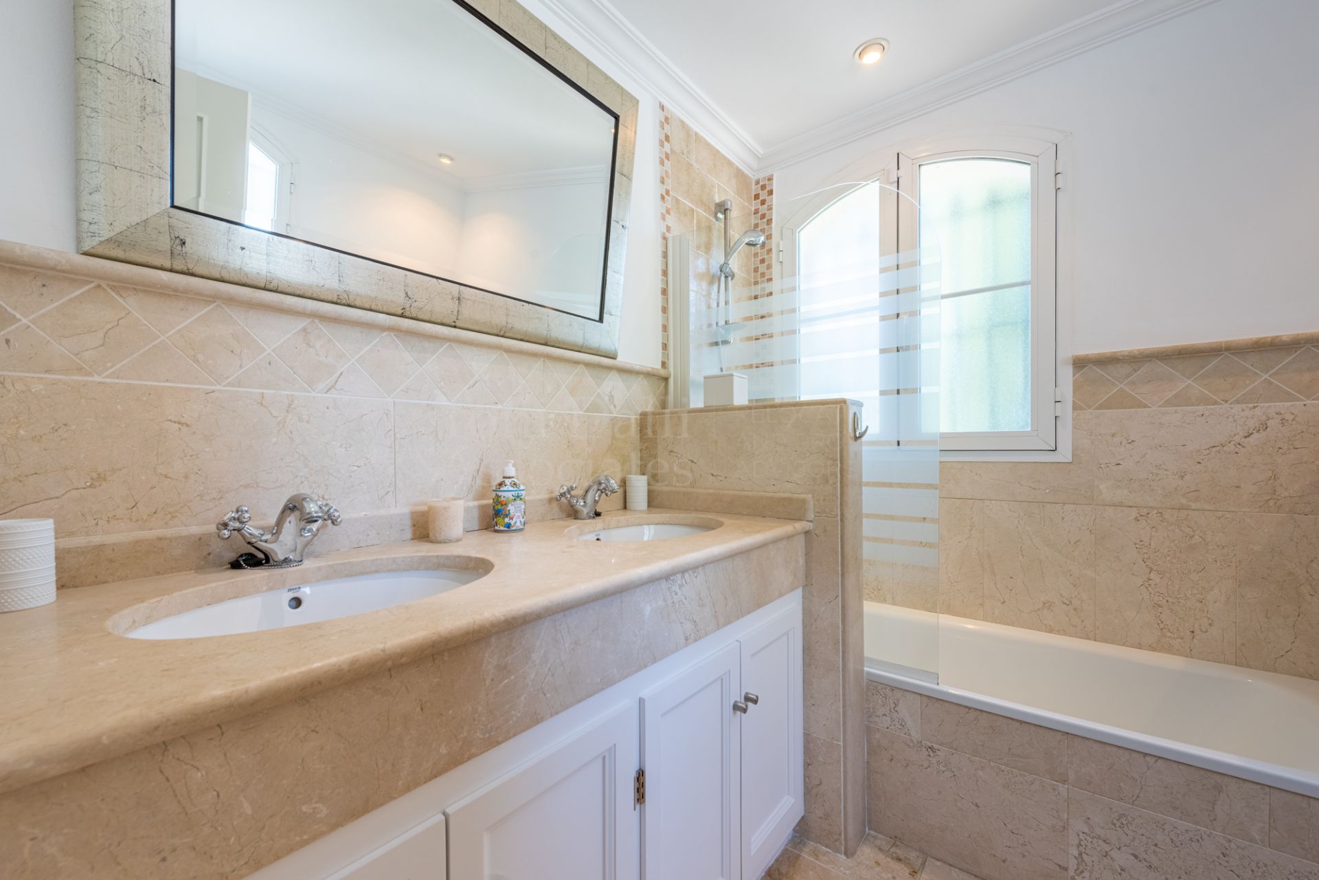 Villa in Vega del Colorado, Benahavis